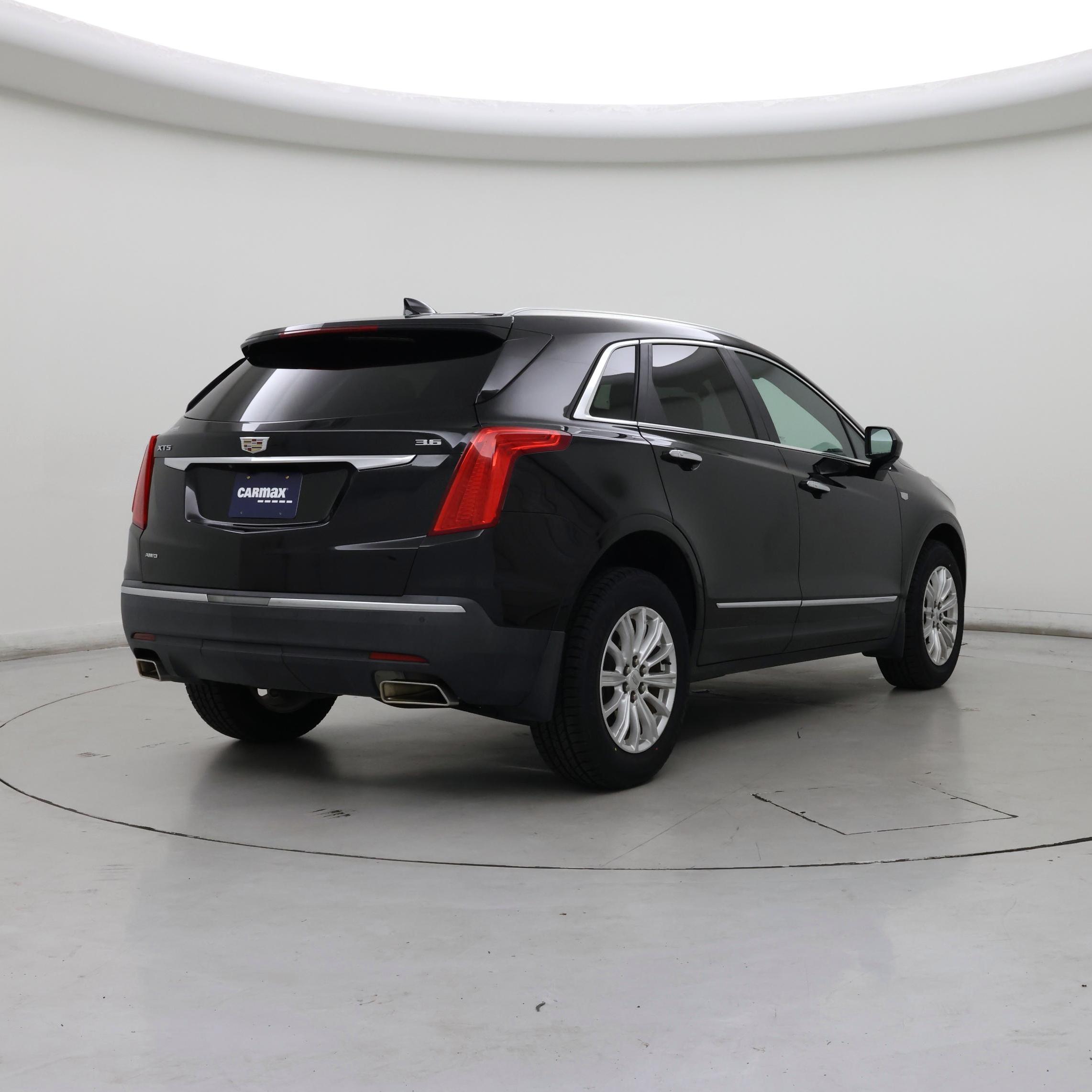 Thumbnail: 2019 Cadillac XT5 - 8