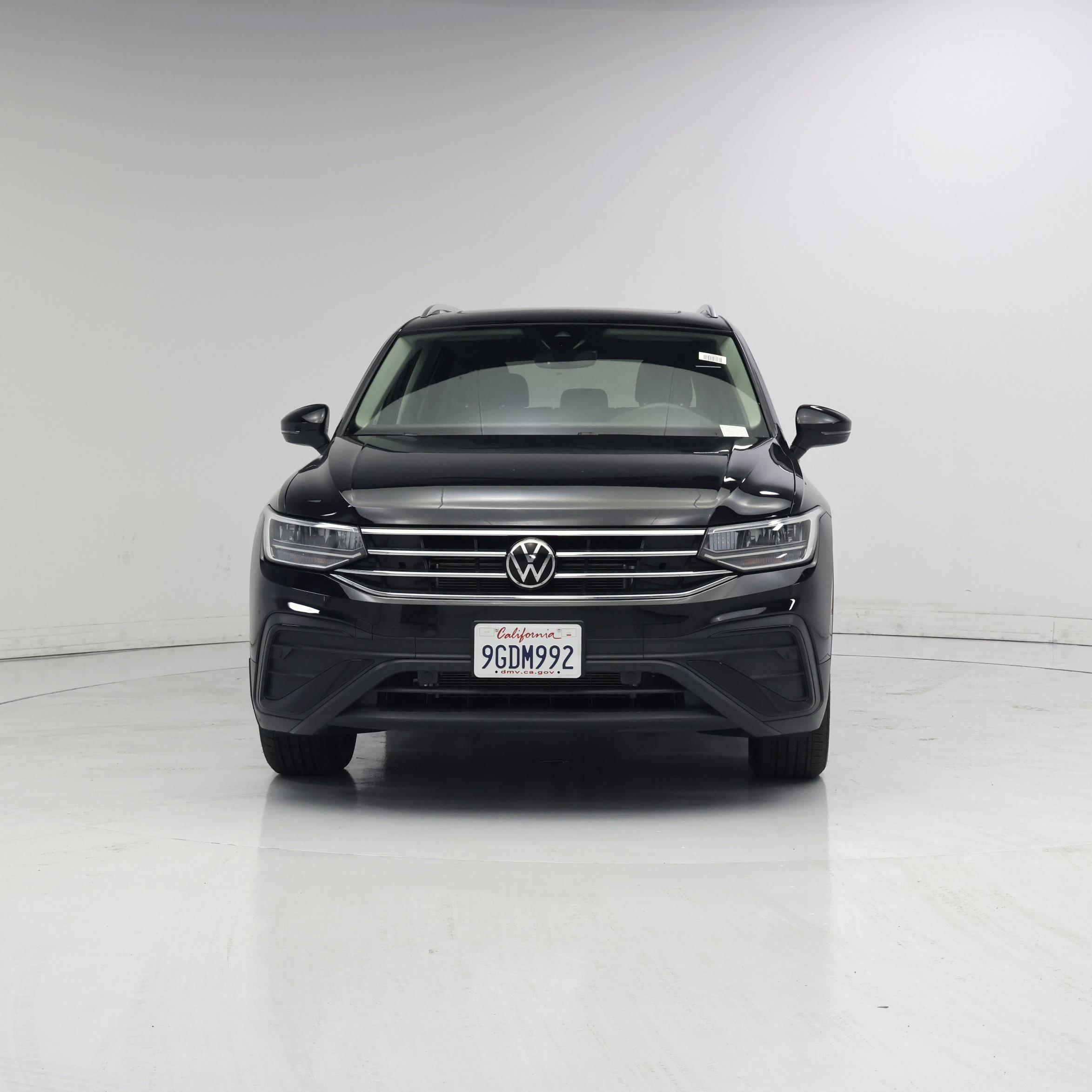 Thumbnail: 2023 Volkswagen Tiguan - 5