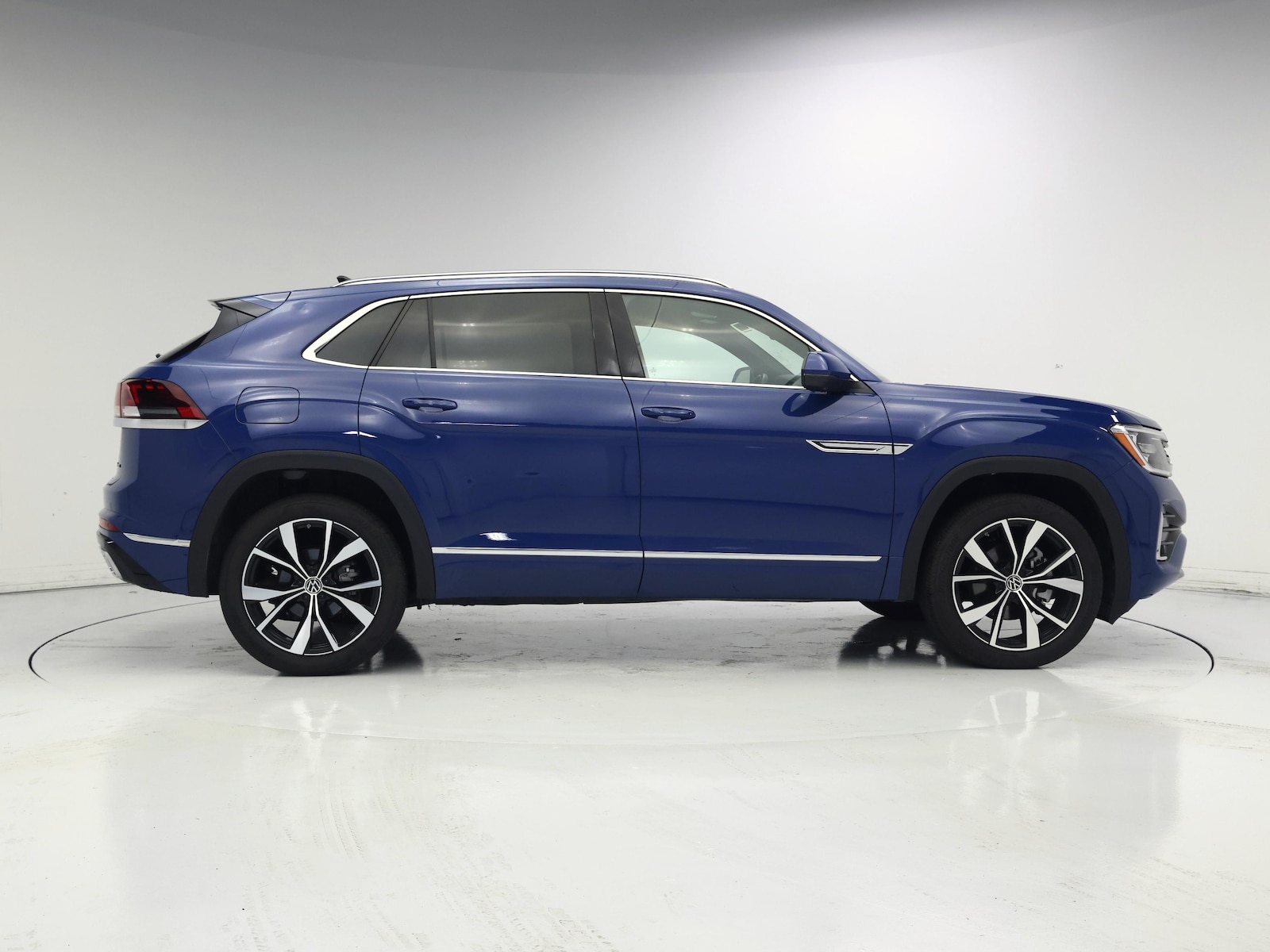2025 Volkswagen Atlas Cross Sport SEL Premium R-LINE - Photo 8