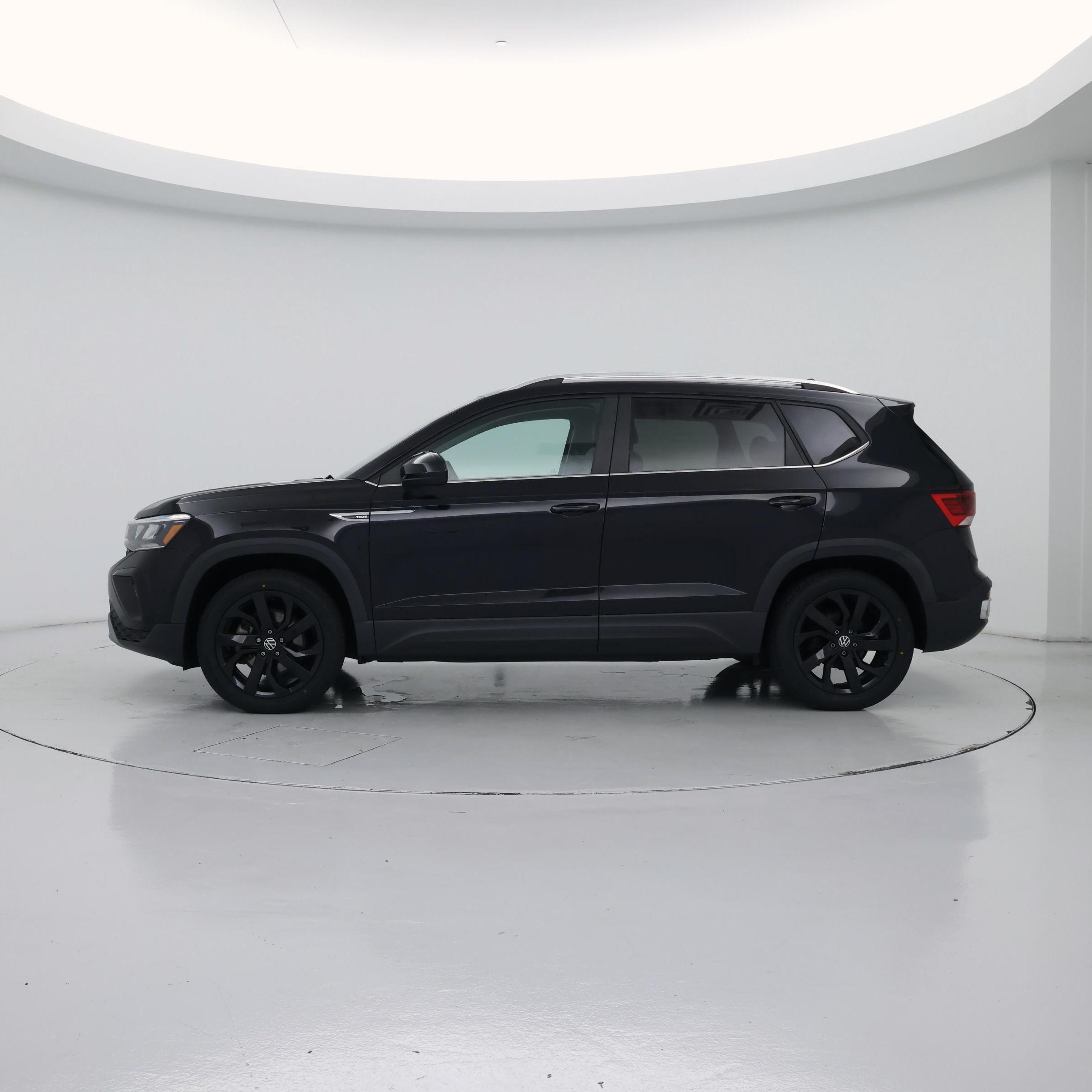 Thumbnail: 2023 Volkswagen Taos - 3