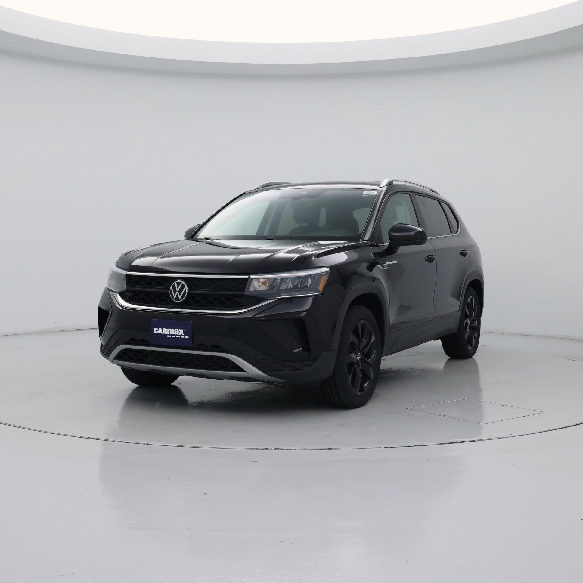 Thumbnail: 2023 Volkswagen Taos - 4