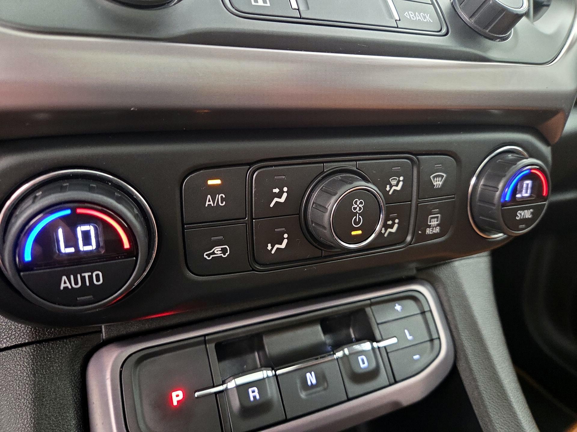 Thumbnail: 2020 GMC Acadia - 17