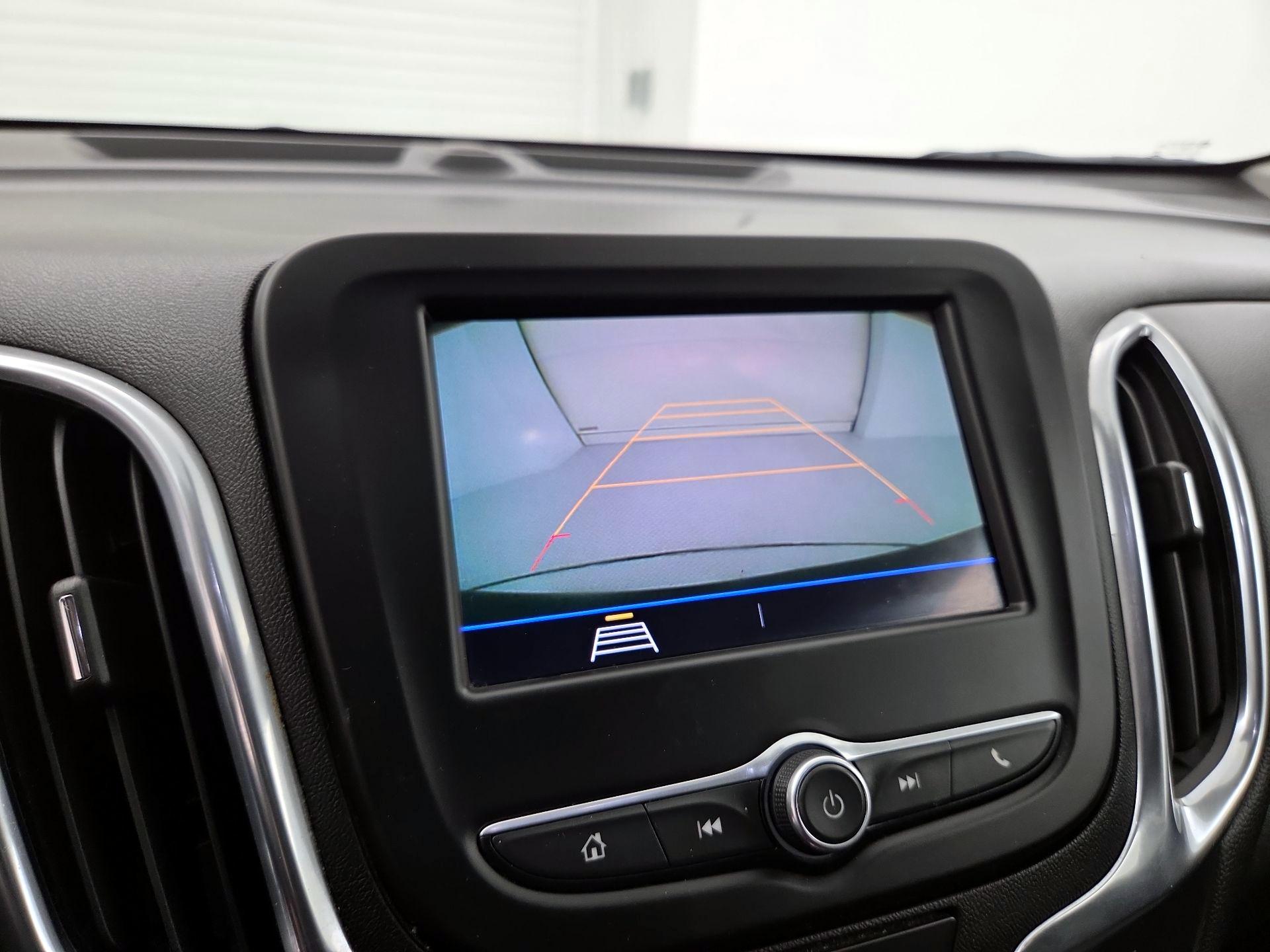 Thumbnail: 2021 Chevrolet Equinox - 14