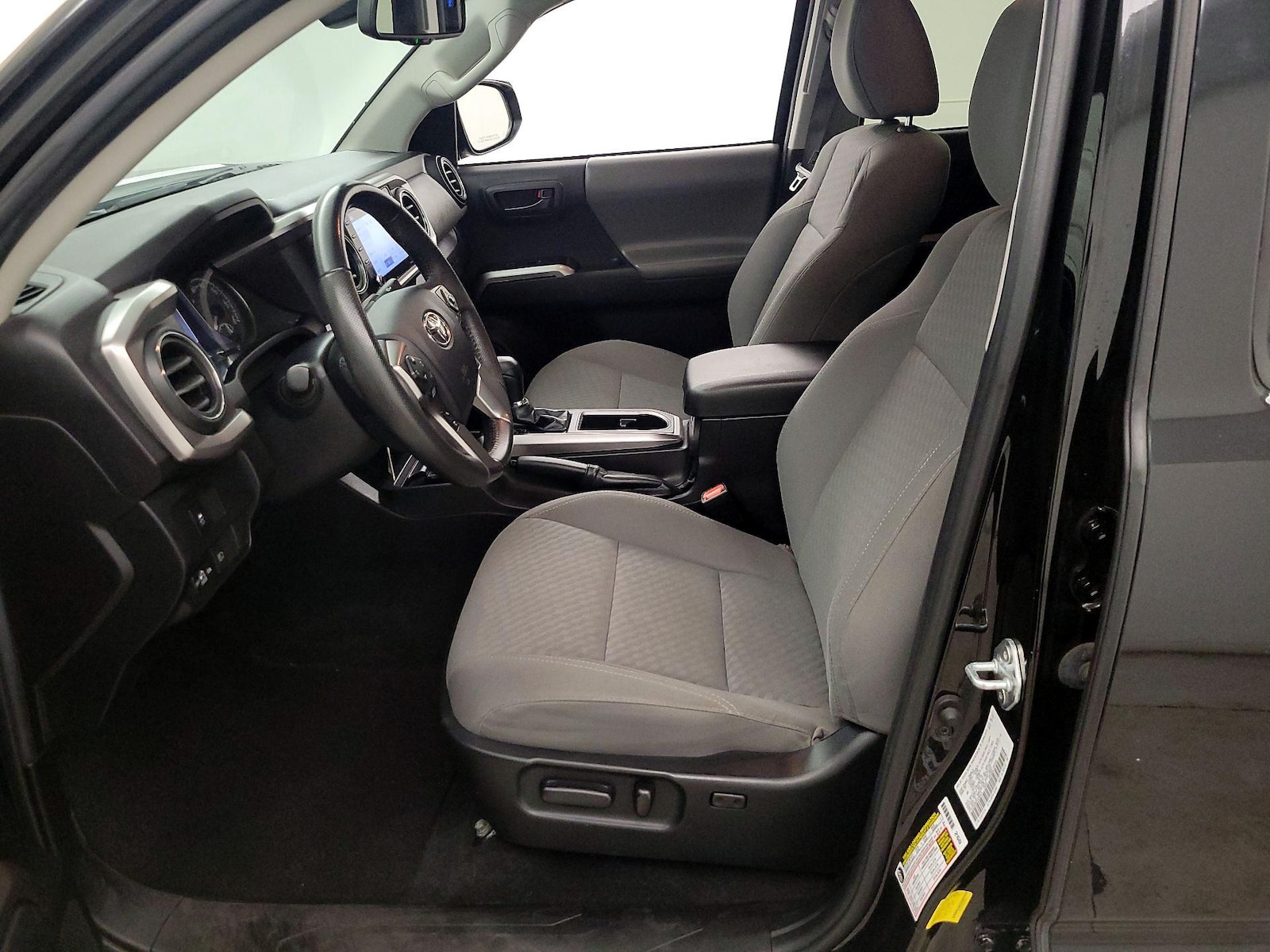 Power Seat(s) & Side Airbags