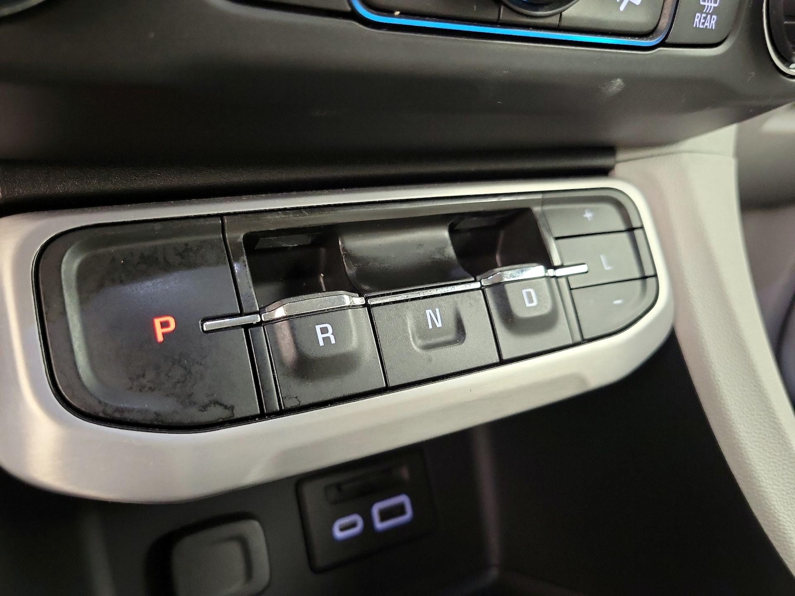 2020 GMC Acadia SLT - Photo 19