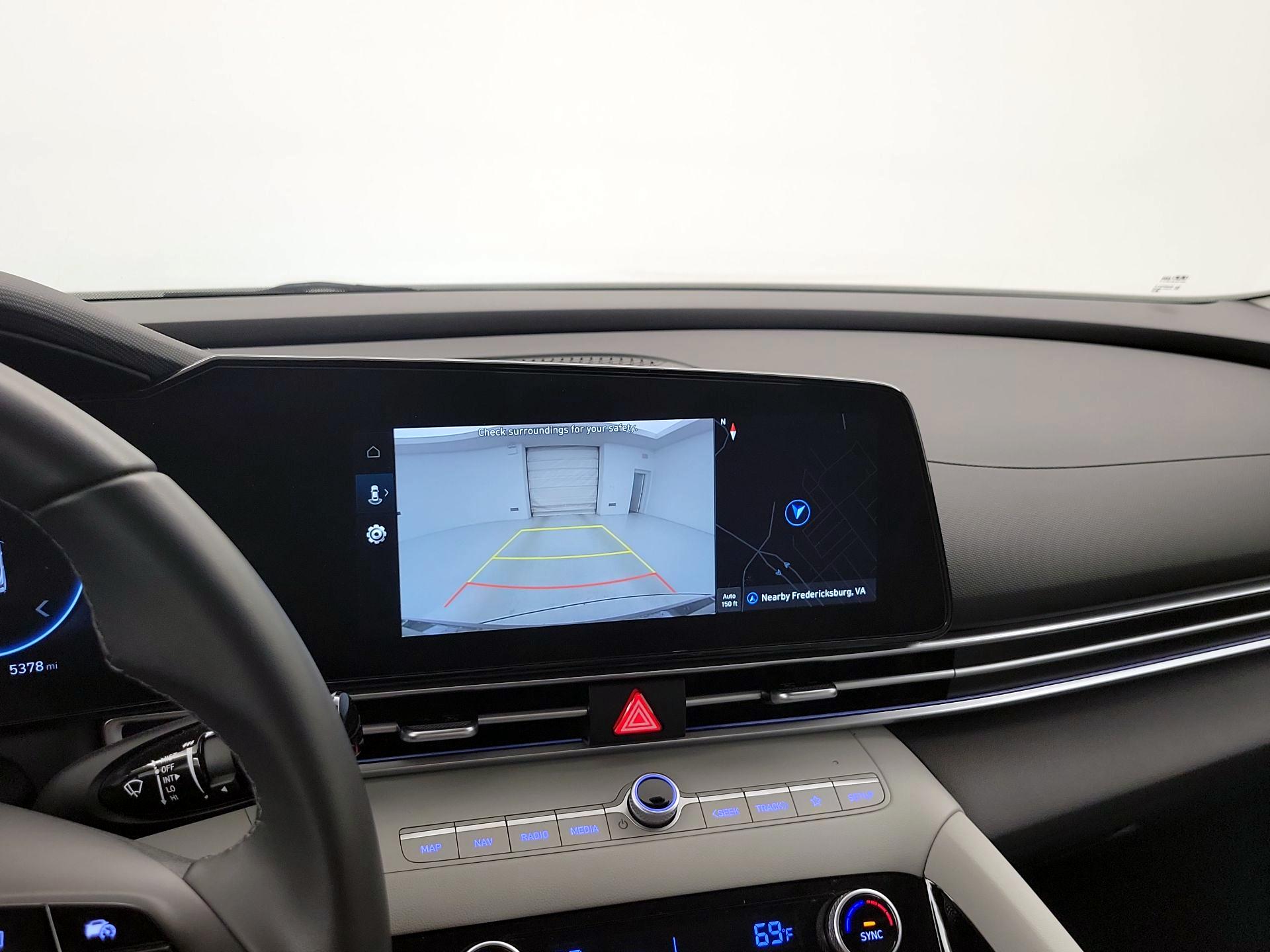 Thumbnail: 2025 Hyundai Elantra - 15
