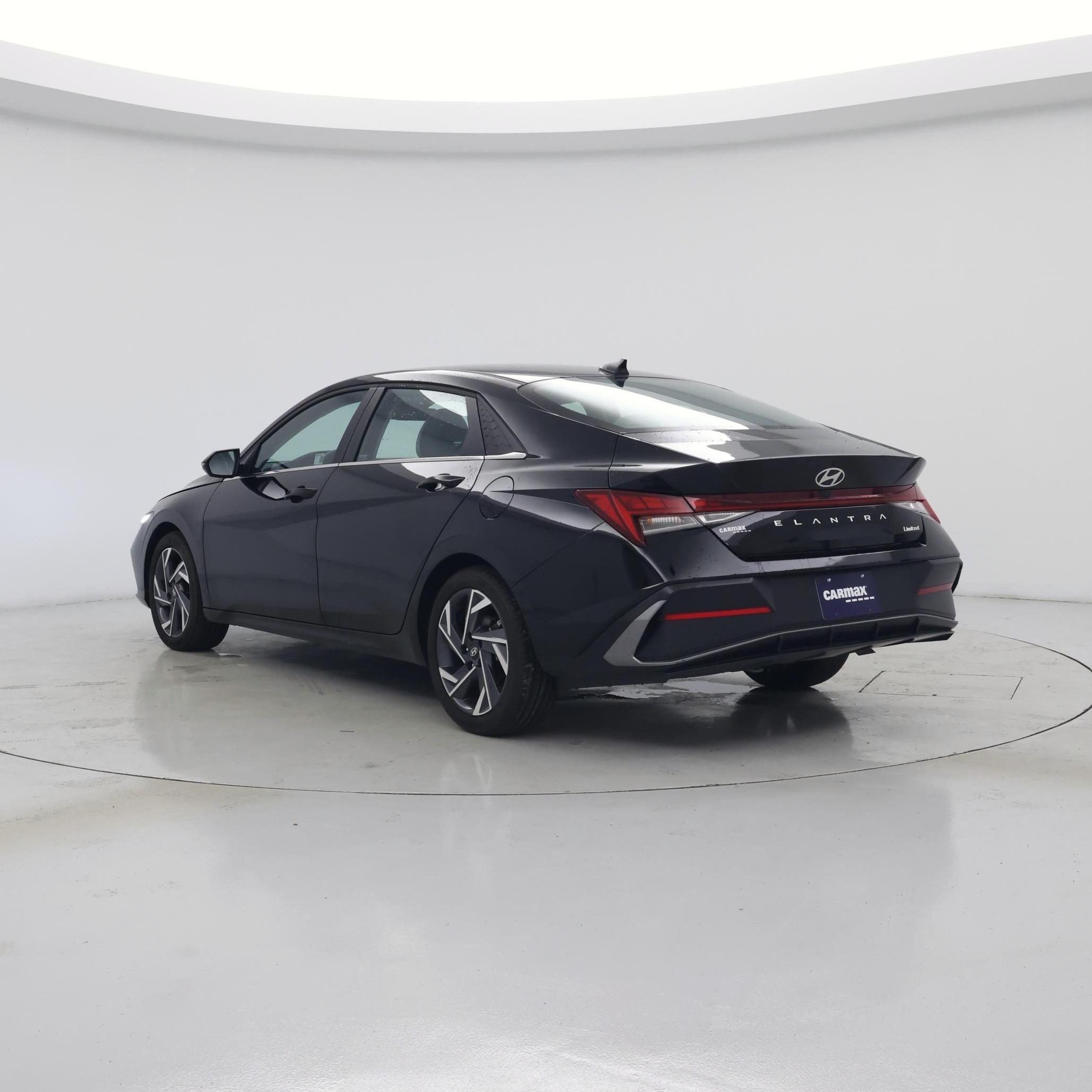 Thumbnail: 2025 Hyundai Elantra - 2