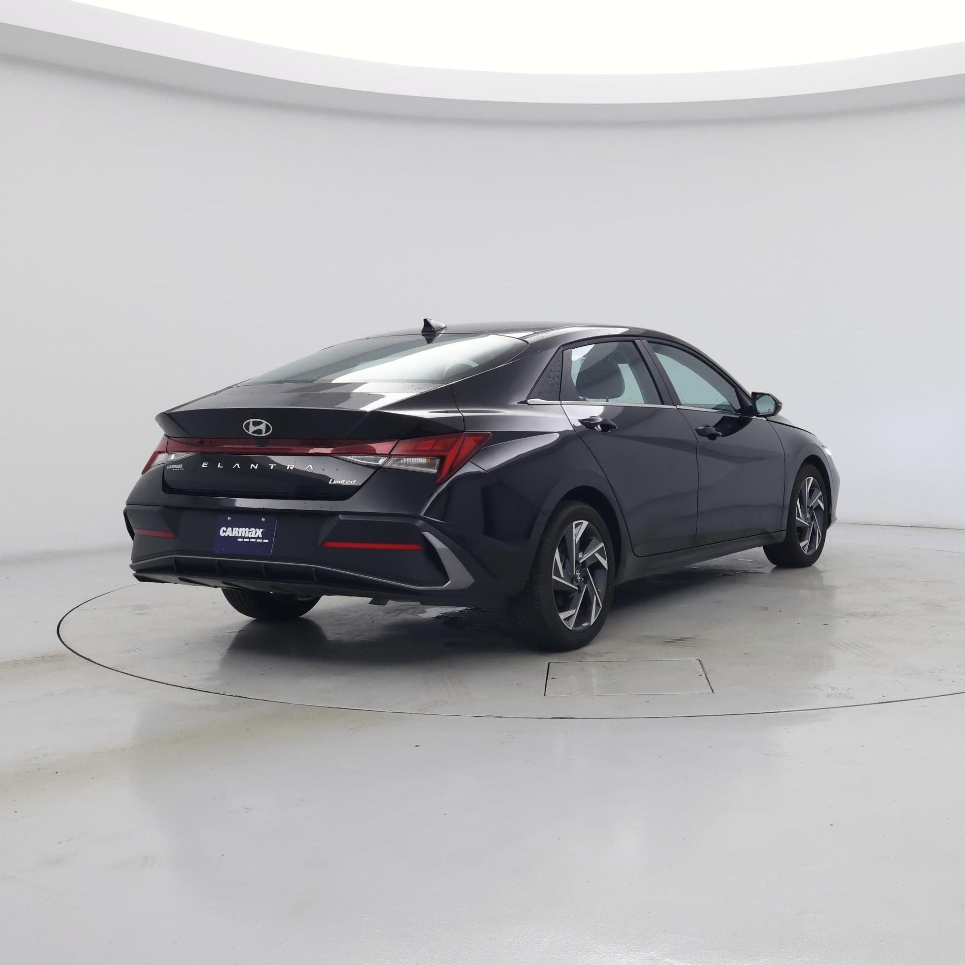 Thumbnail: 2025 Hyundai Elantra - 8