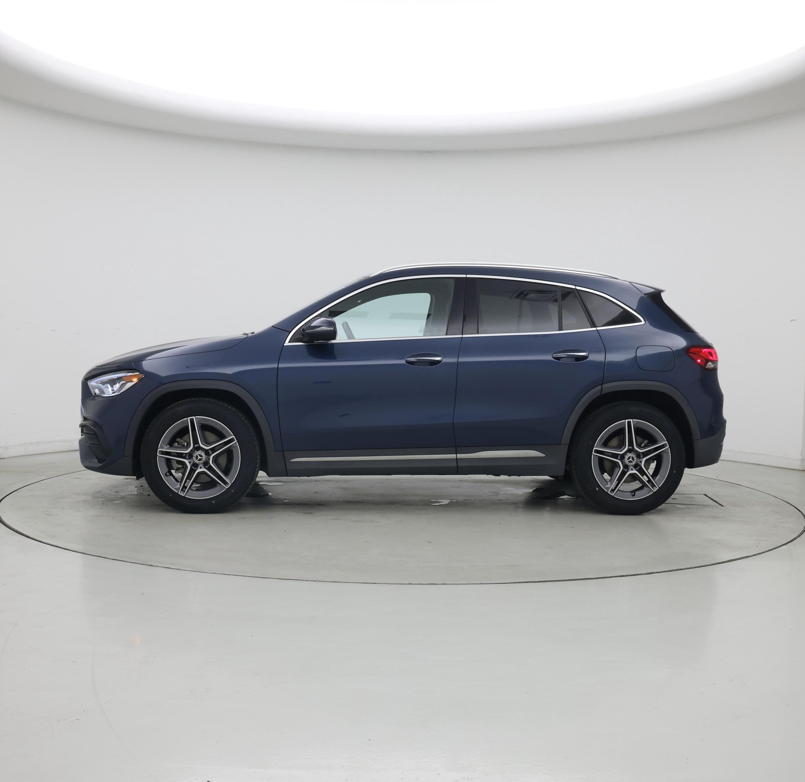 Thumbnail: 2023 Mercedes-Benz GLA - 3