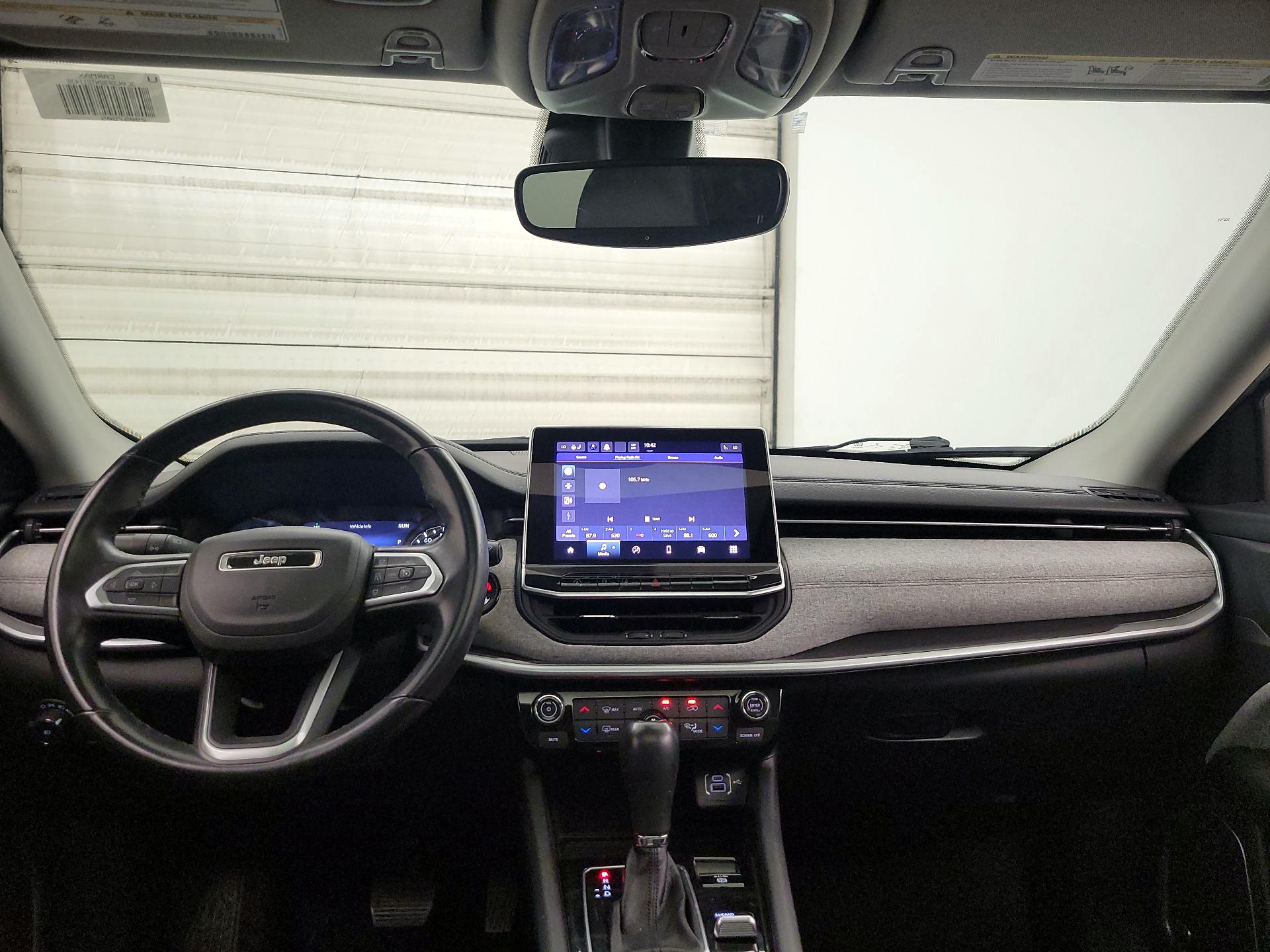 Thumbnail: 2022 Jeep Compass - 9