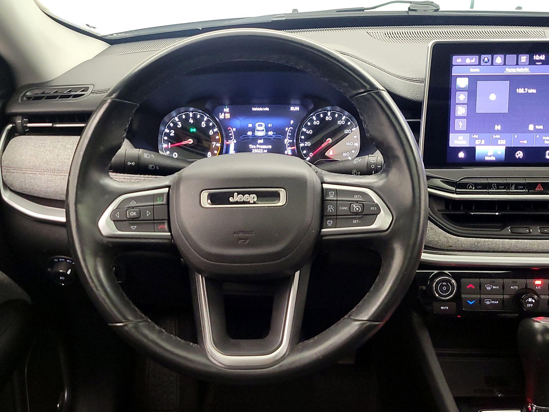 Thumbnail: 2022 Jeep Compass - 10