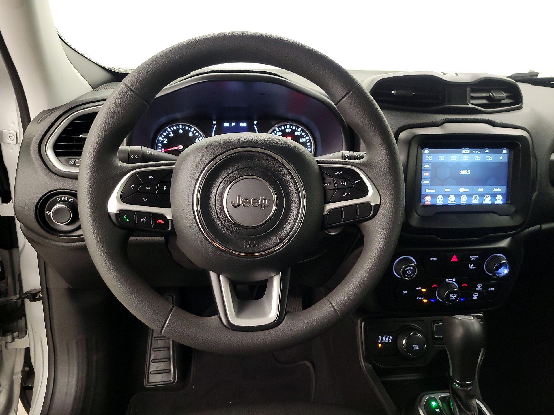 Thumbnail: 2021 Jeep Renegade - 10