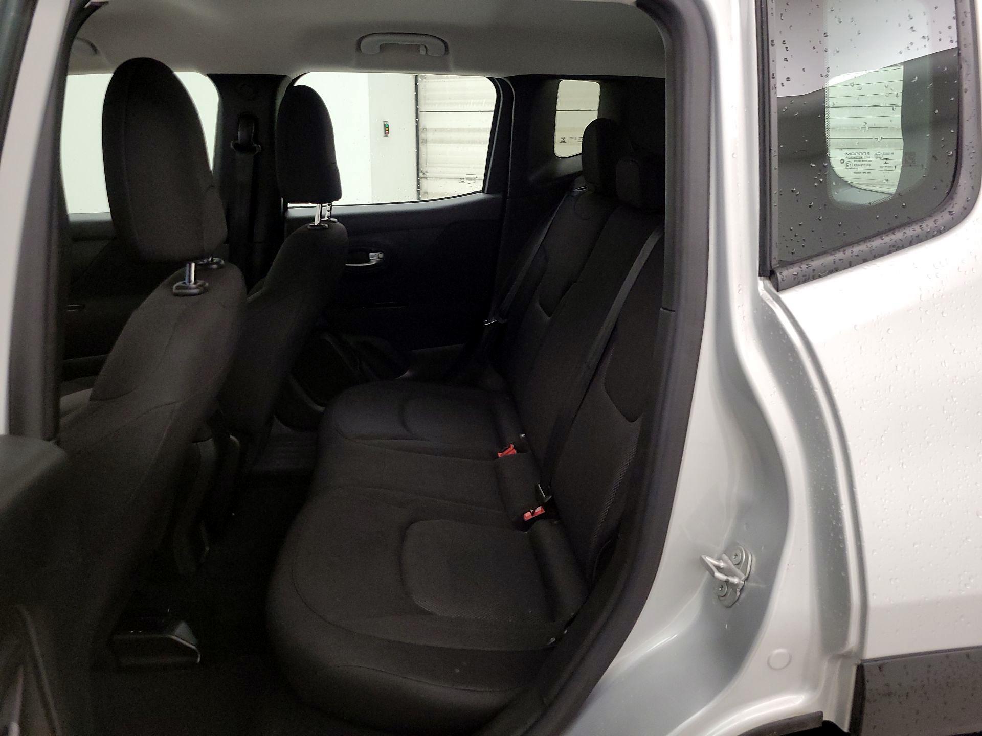 Thumbnail: 2021 Jeep Renegade - 19