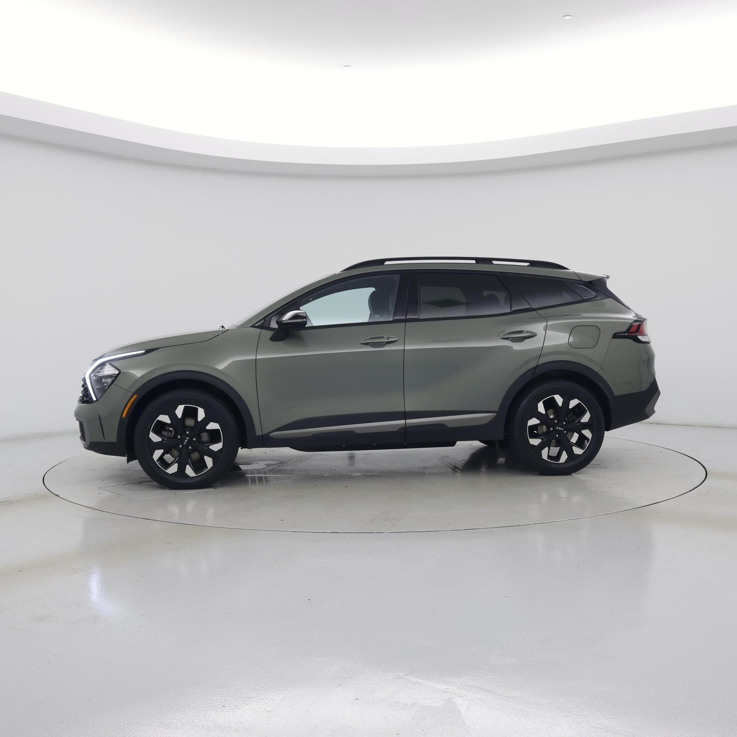 Thumbnail: 2023 Kia Sportage - 3