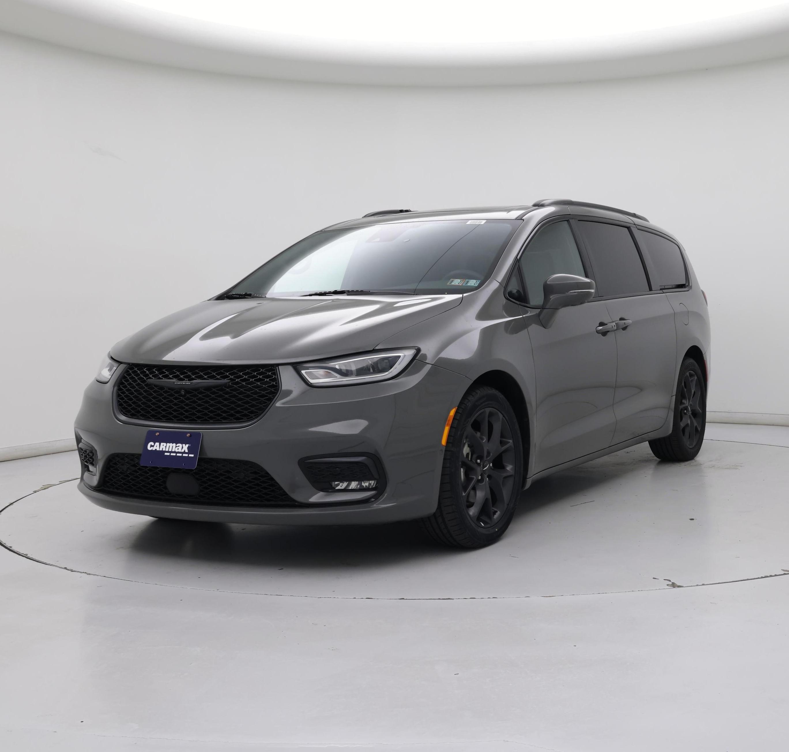 Thumbnail: 2022 Chrysler Pacifica - 4