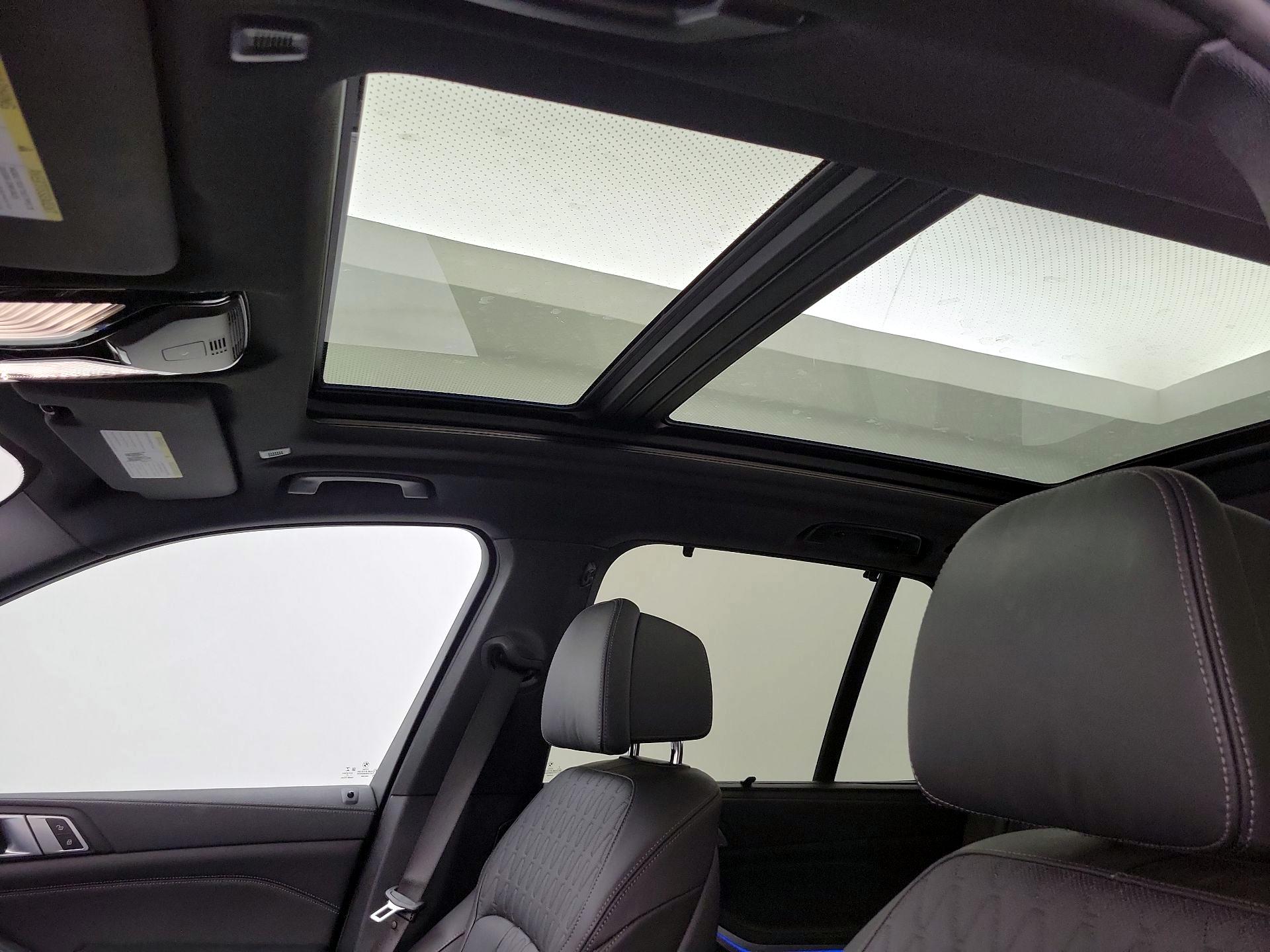 Thumbnail: 2021 BMW X5 - 20