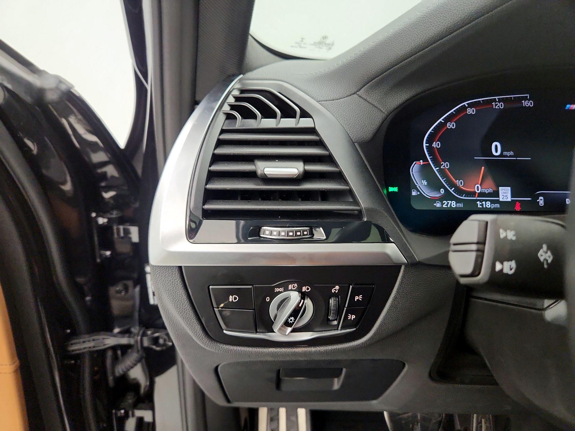 Thumbnail: 2021 BMW X4 - 13