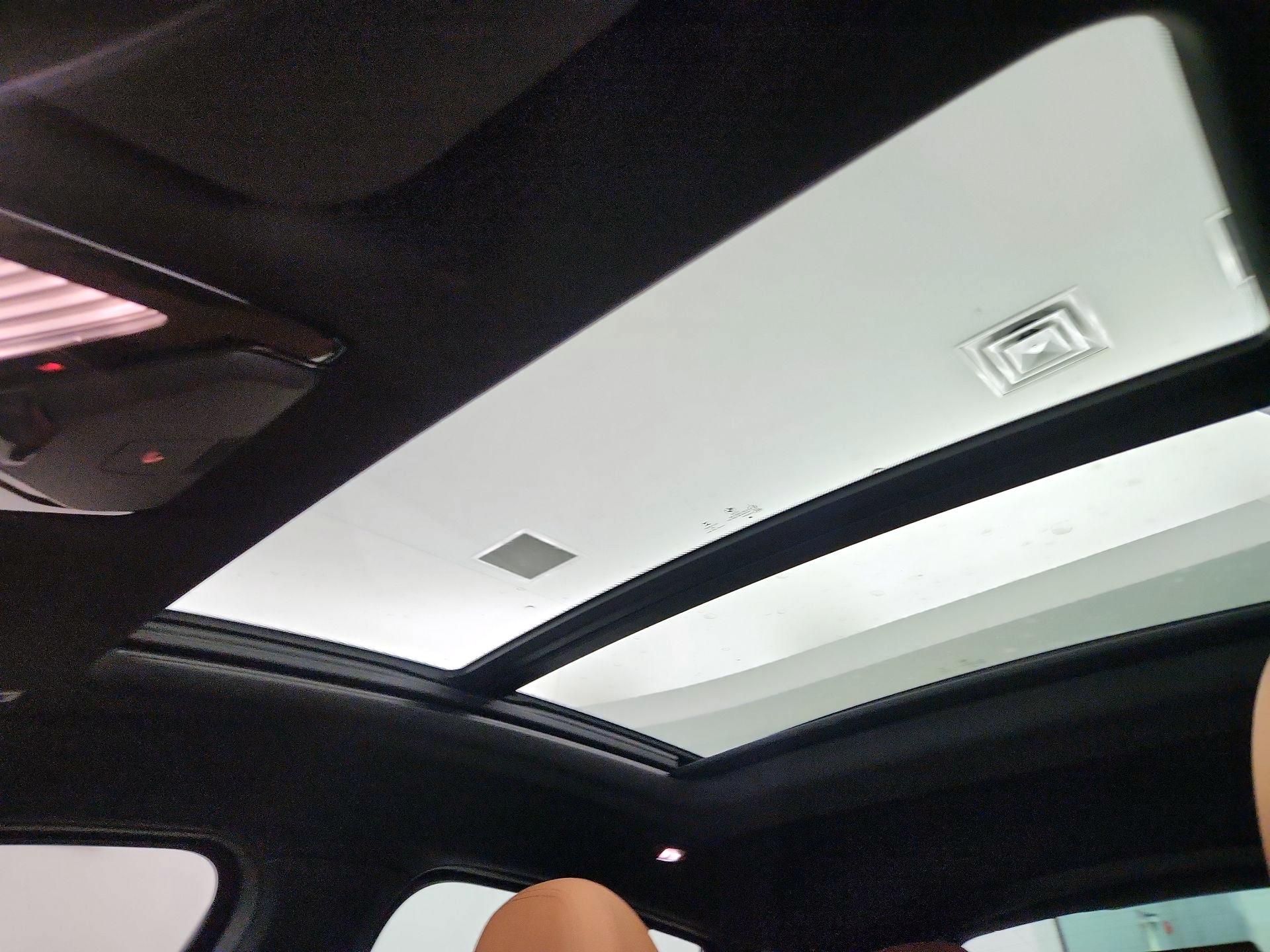 Thumbnail: 2021 BMW X4 - 20