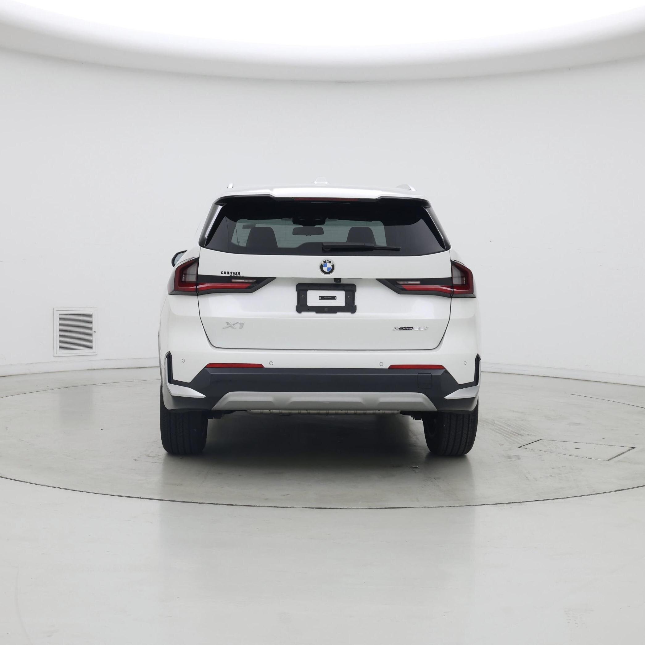 Thumbnail: 2023 BMW X1 - 6