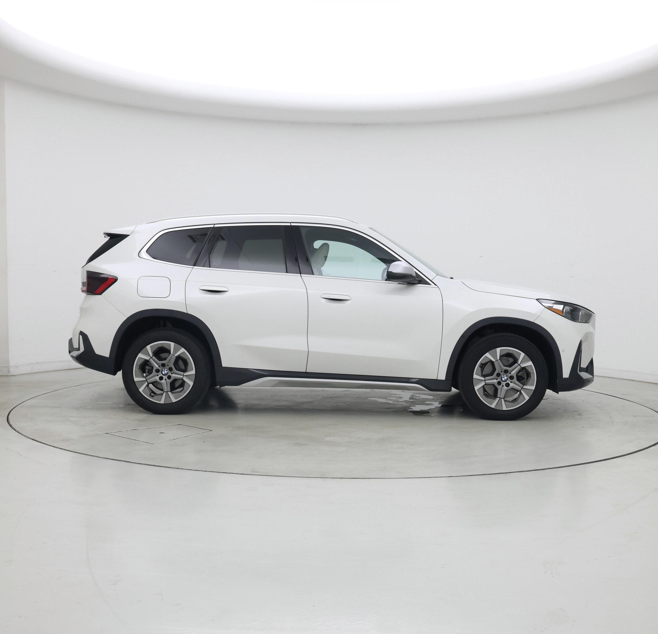 Thumbnail: 2023 BMW X1 - 7