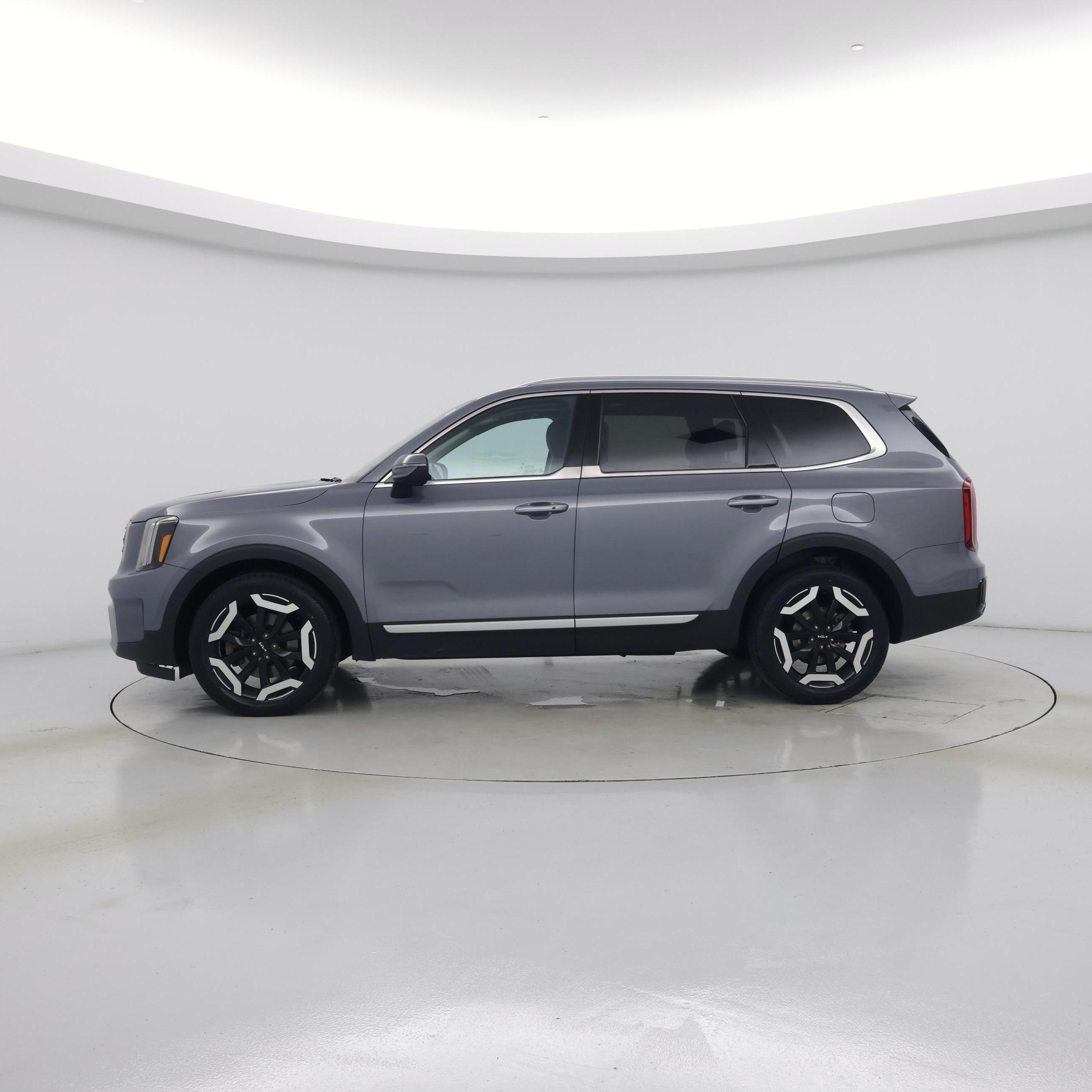 Thumbnail: 2023 Kia Telluride - 3