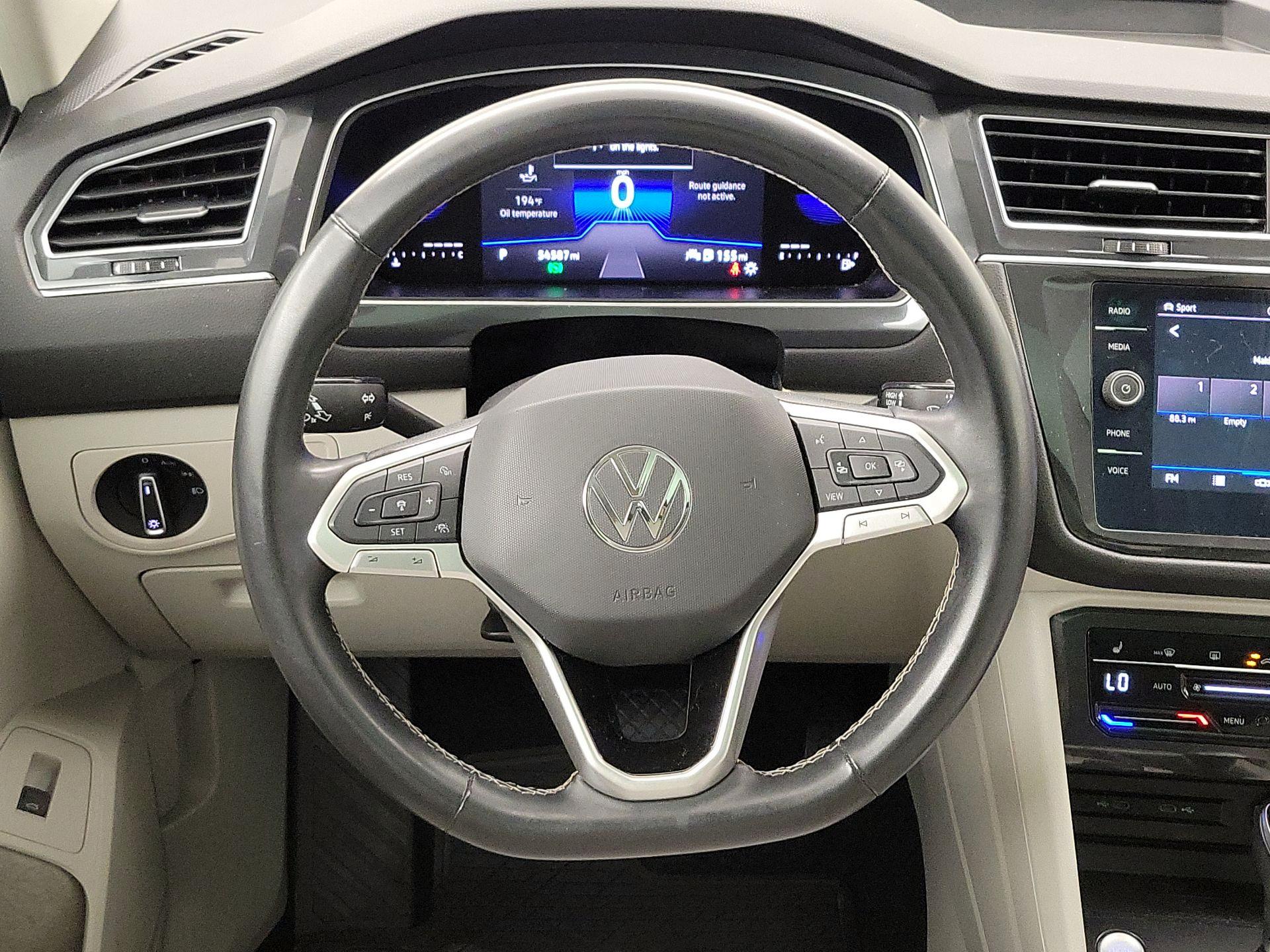 Thumbnail: 2022 Volkswagen Tiguan - 10