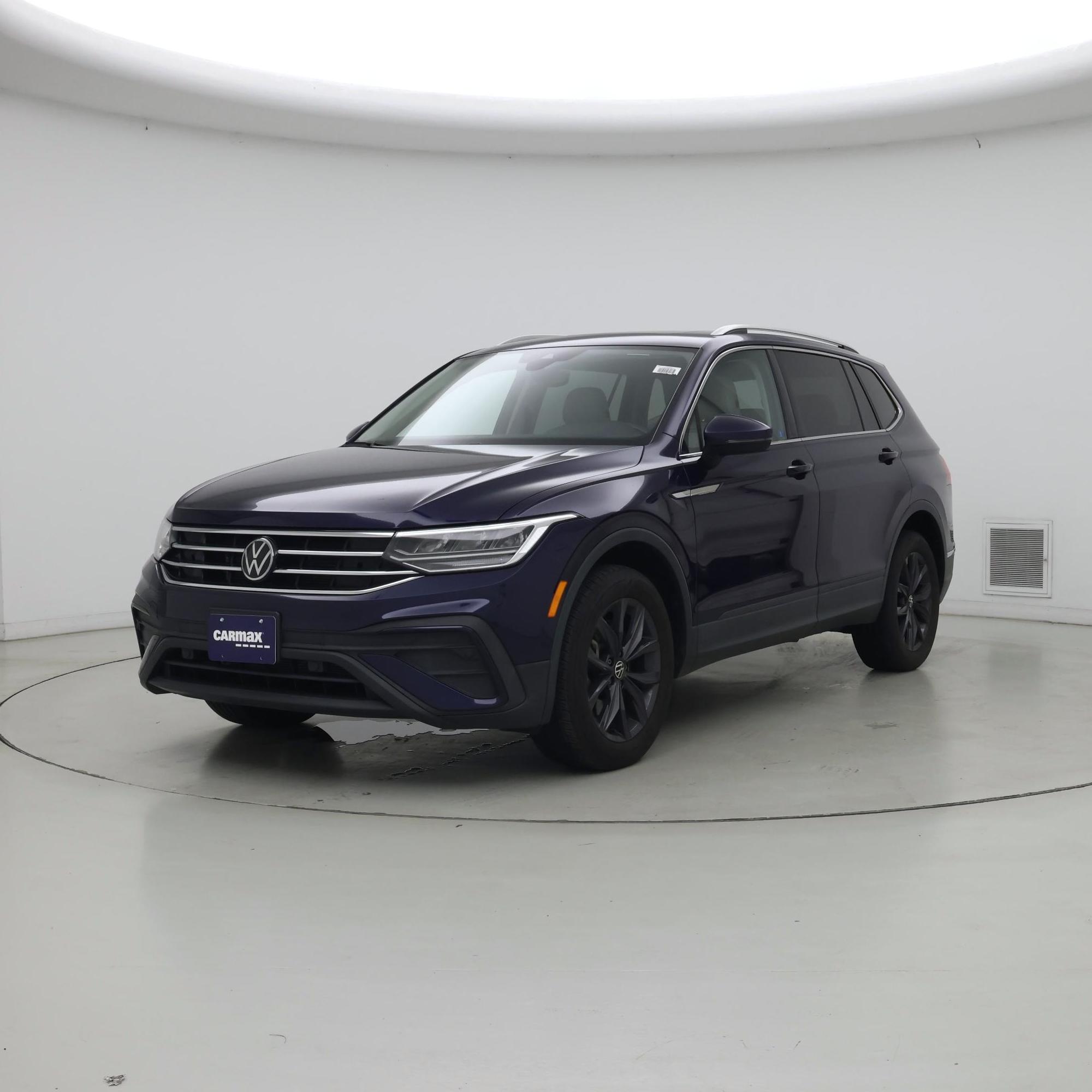 Thumbnail: 2022 Volkswagen Tiguan - 4