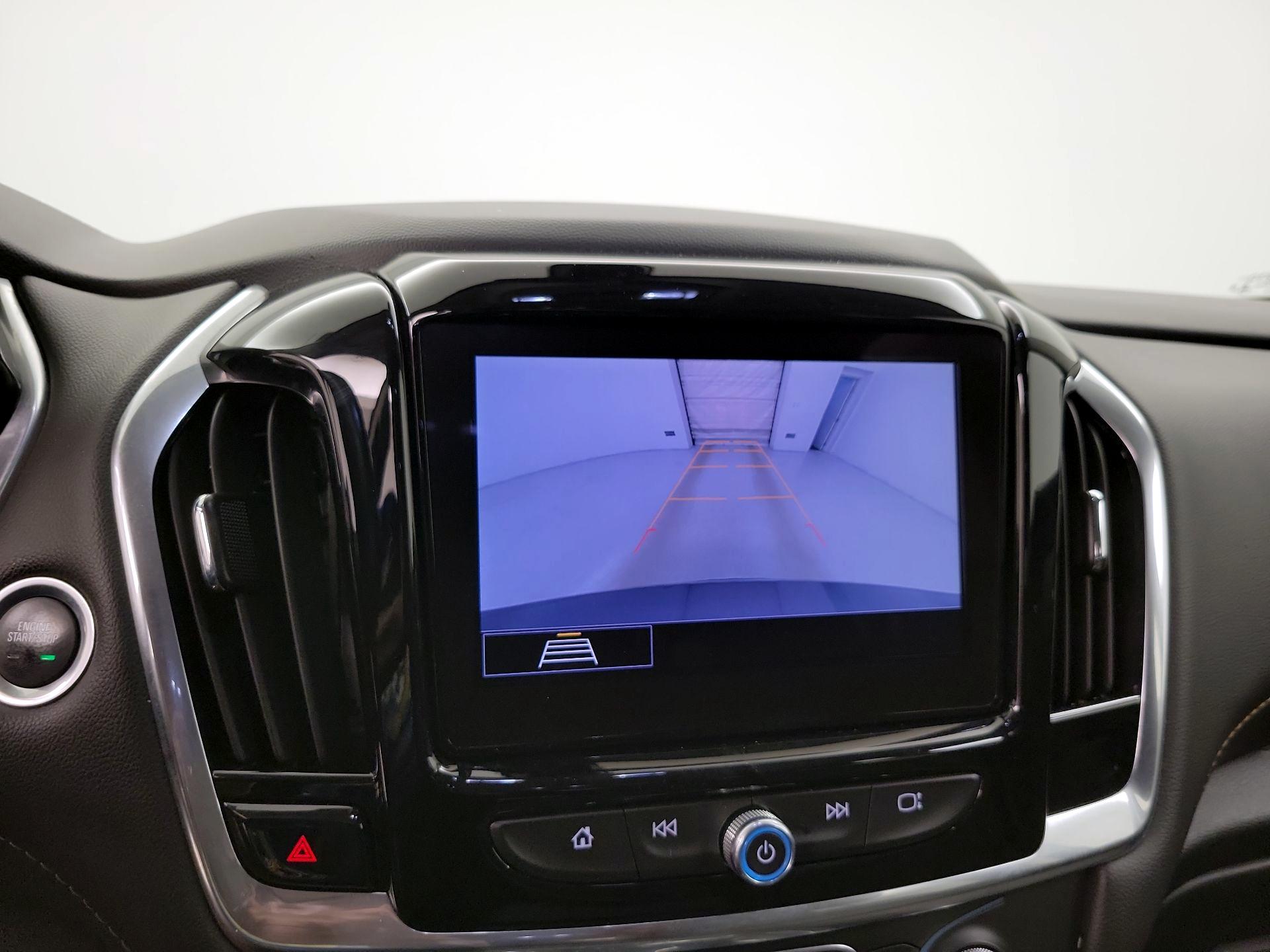 Thumbnail: 2020 Chevrolet Traverse - 14