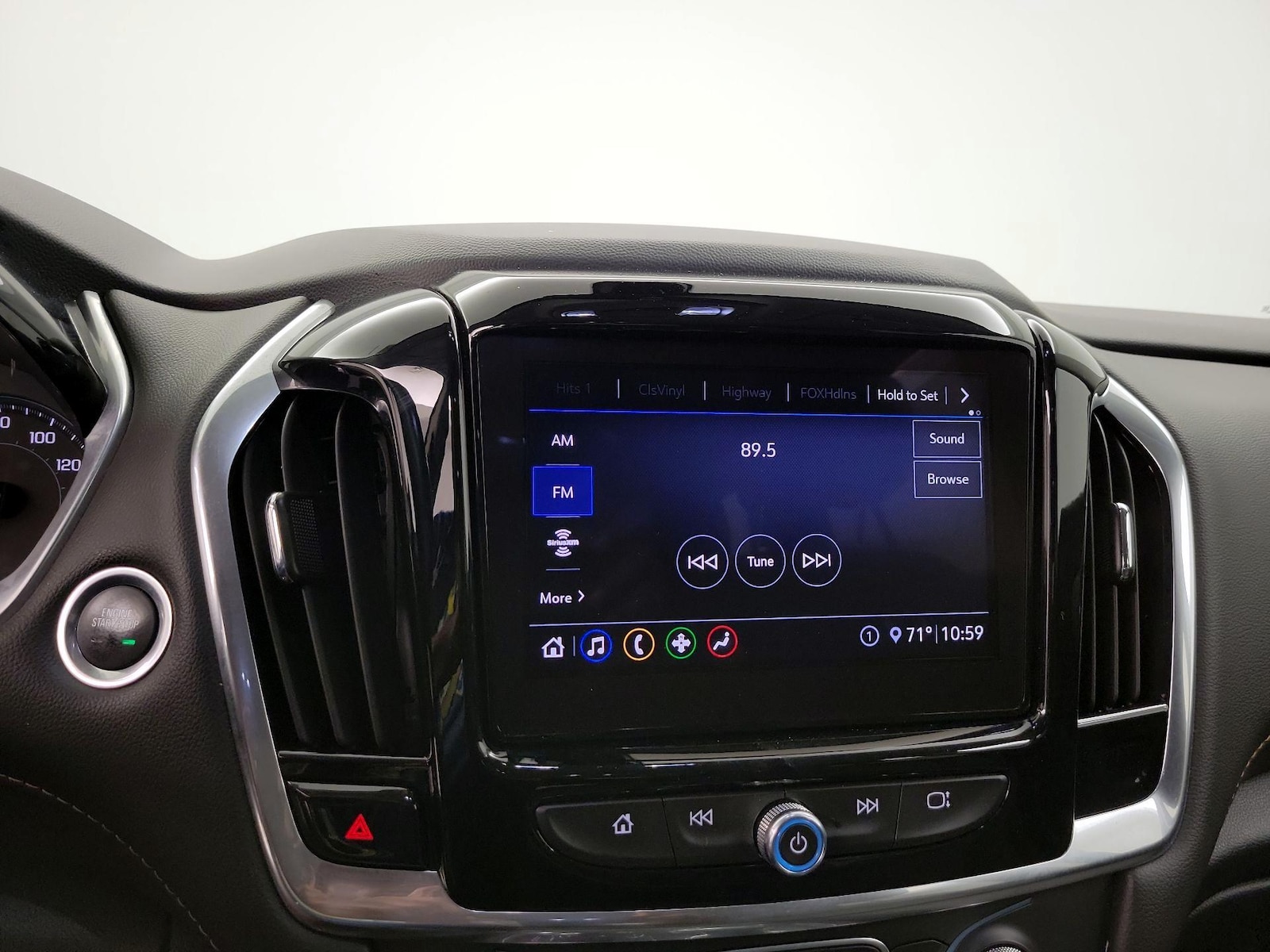 2020 Chevrolet Traverse 1LT - Photo 16