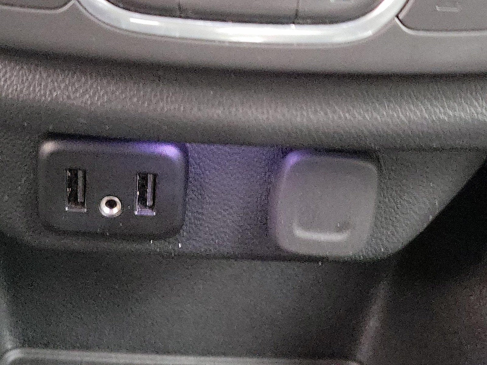 2020 Chevrolet Traverse 1LT - Photo 19