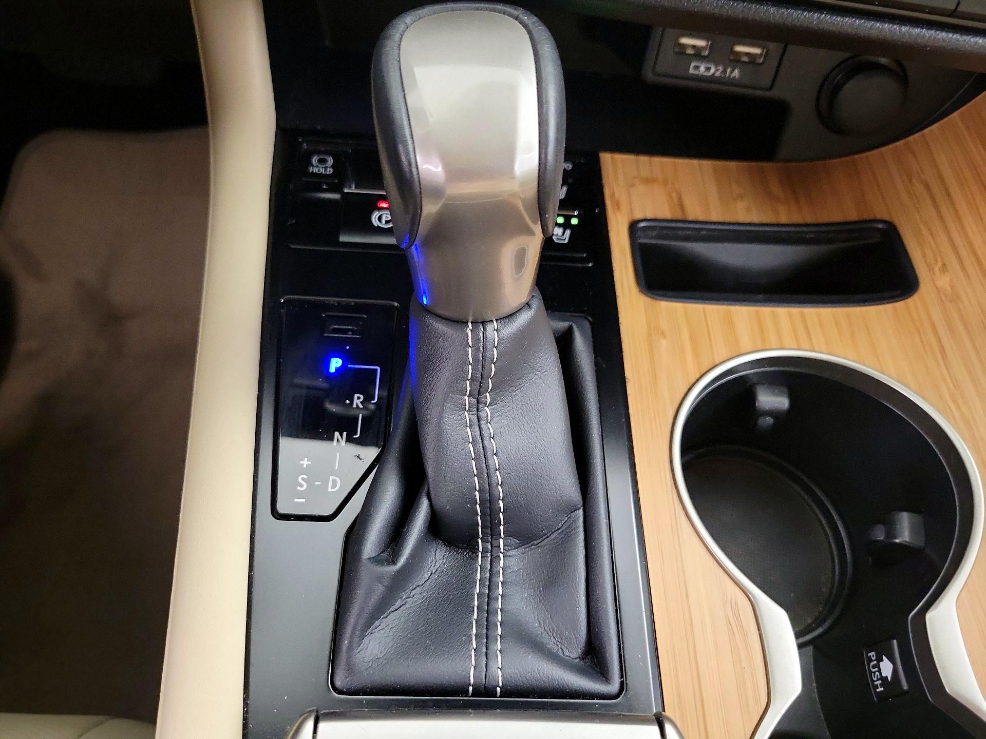 Thumbnail: 2021 Lexus RX - 18