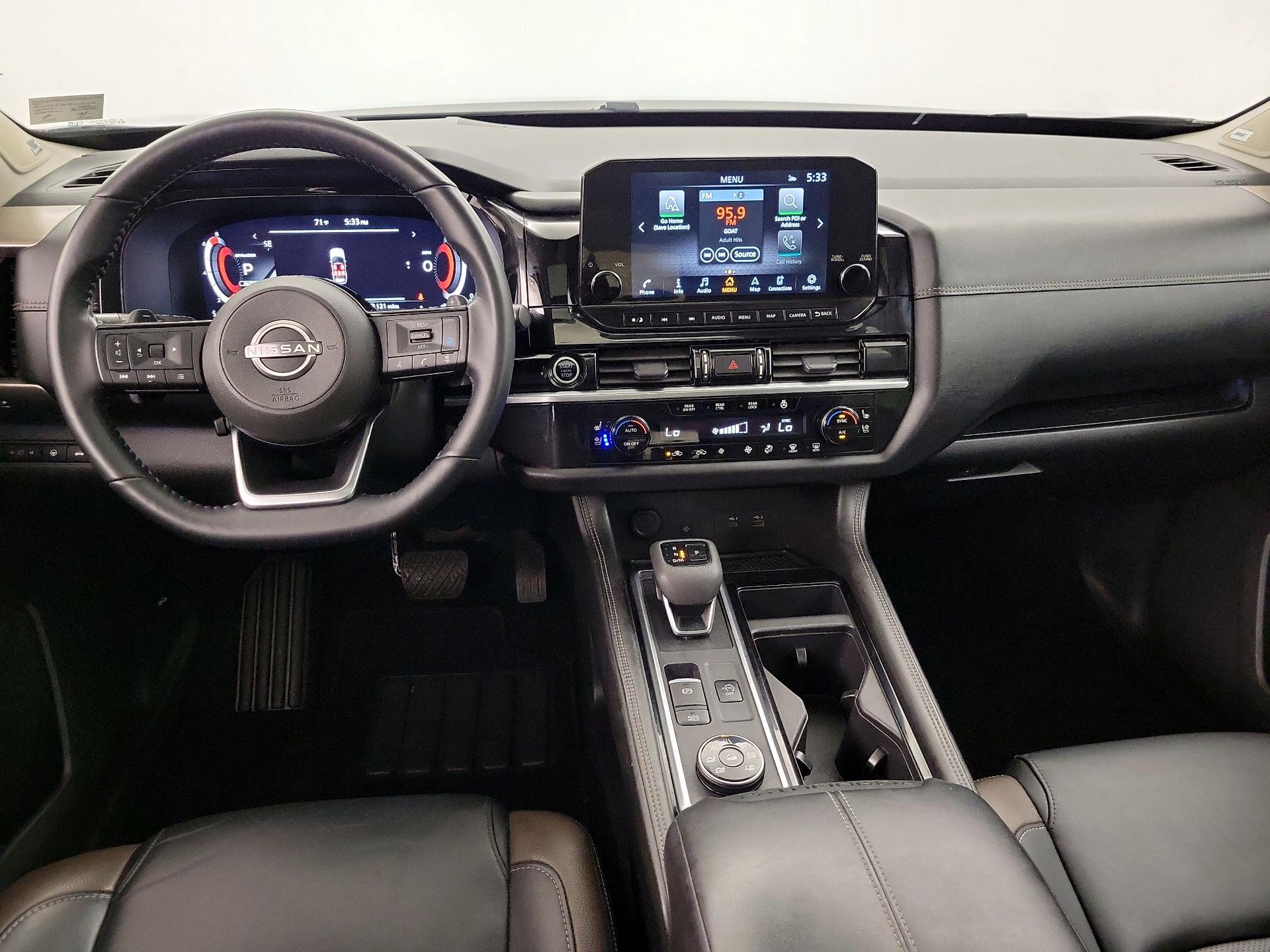 Thumbnail: 2023 Nissan Pathfinder - 9