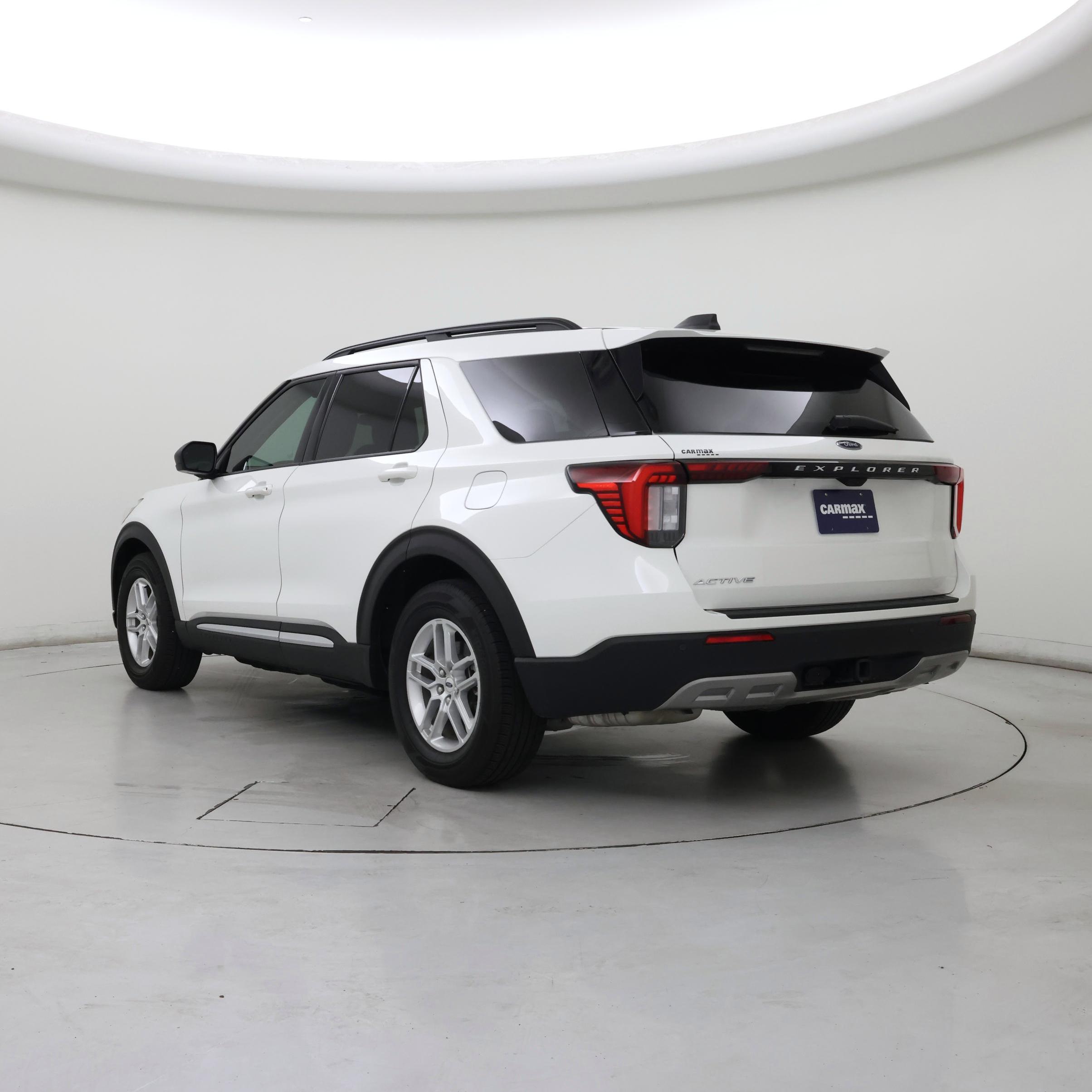 Thumbnail: 2025 Ford Explorer - 2