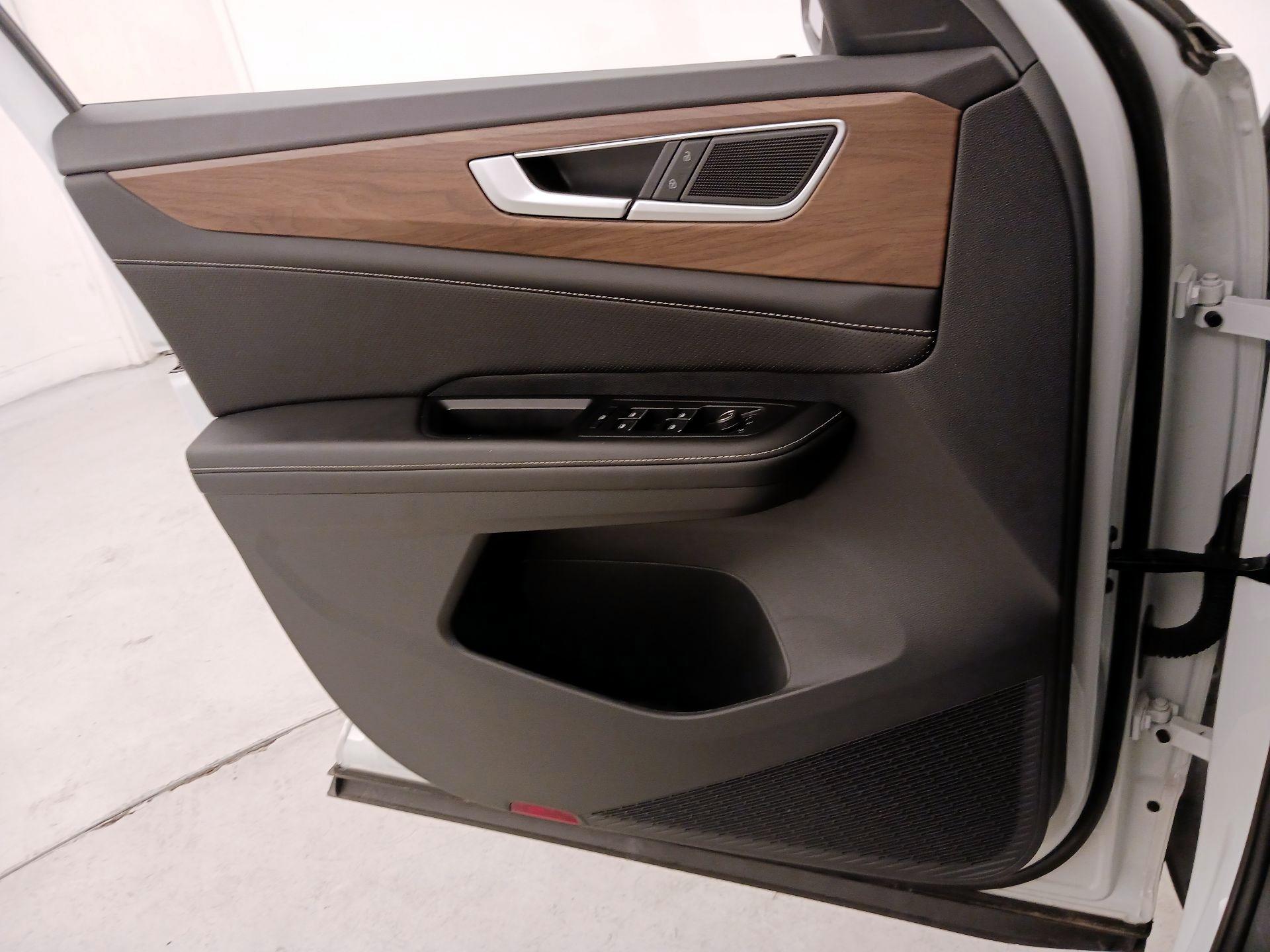 Thumbnail: 2024 Volkswagen Atlas - 12
