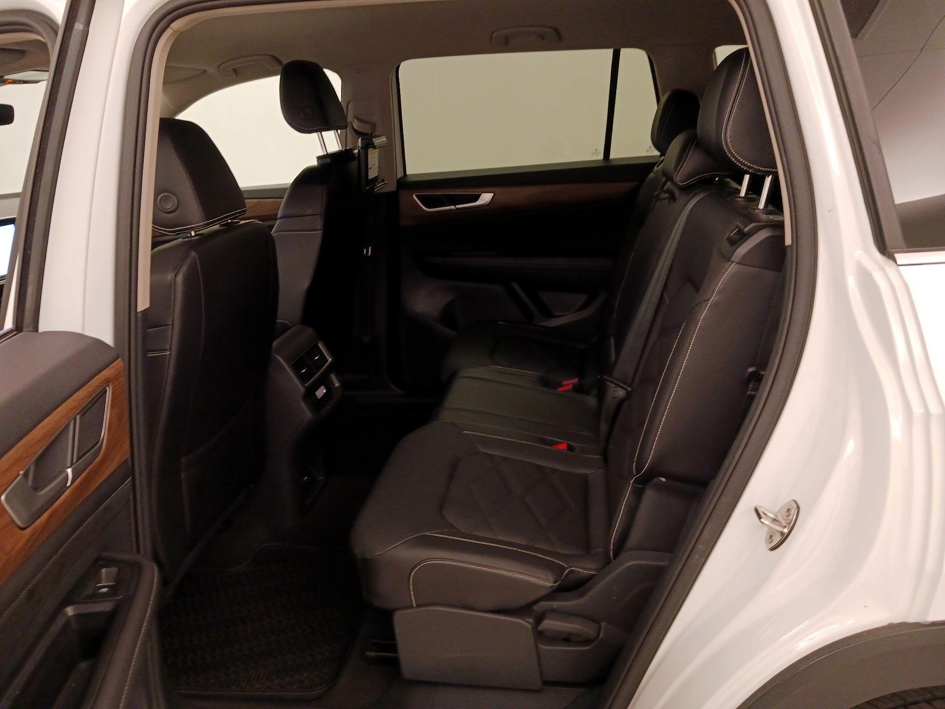 Thumbnail: 2024 Volkswagen Atlas - 19