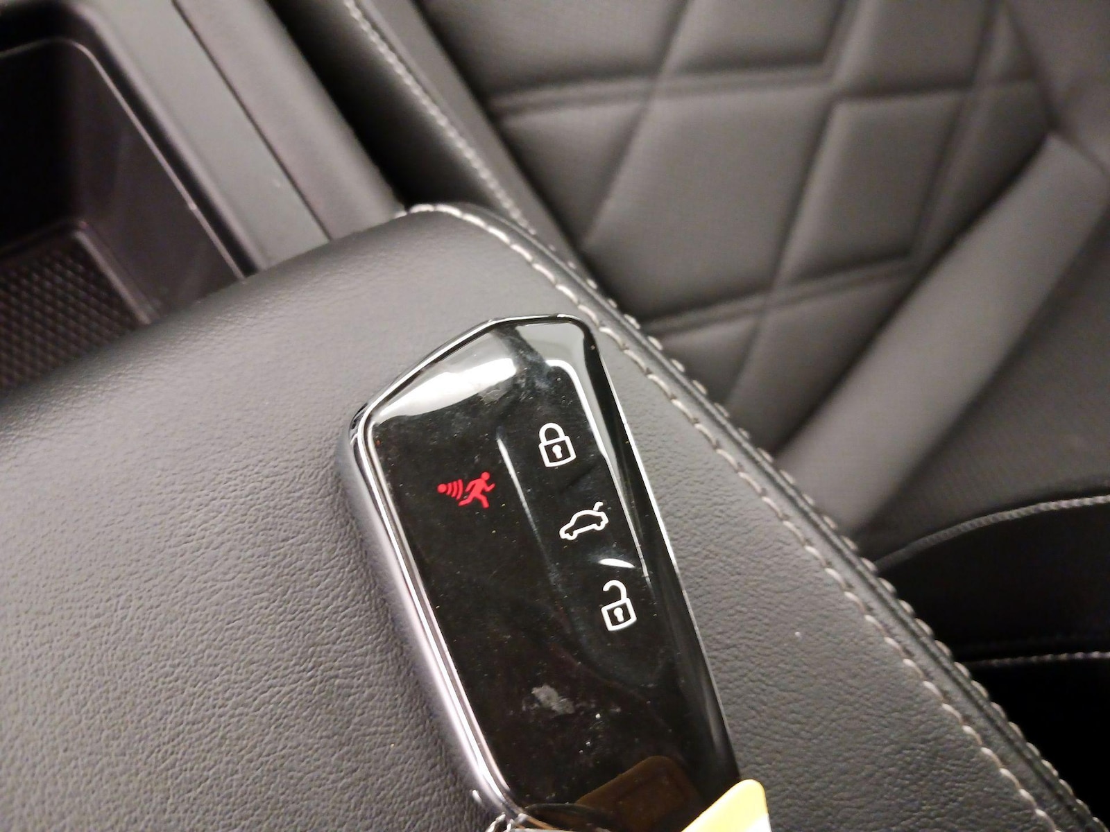 2024 Volkswagen Atlas SE - Photo 24