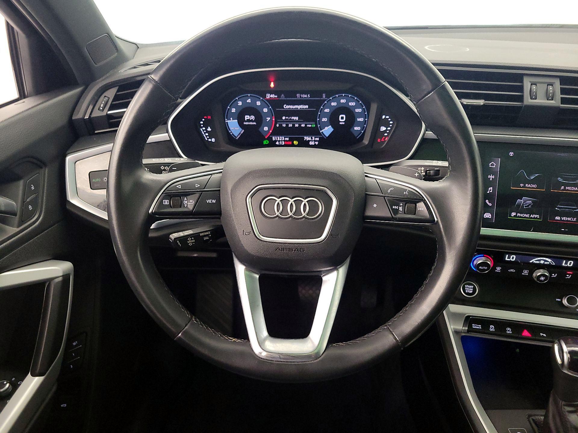 Thumbnail: 2022 Audi Q3 - 10