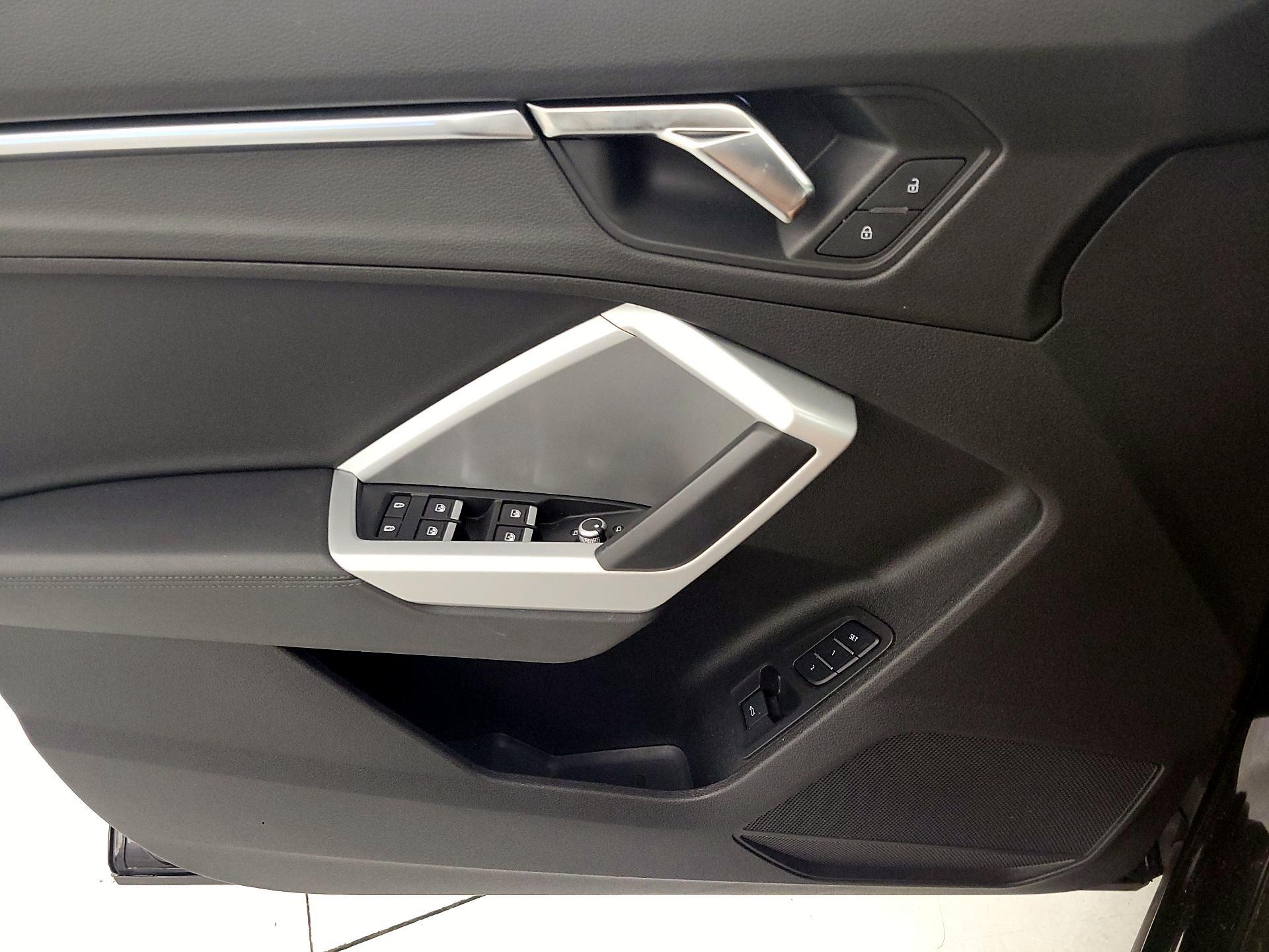 Thumbnail: 2022 Audi Q3 - 12