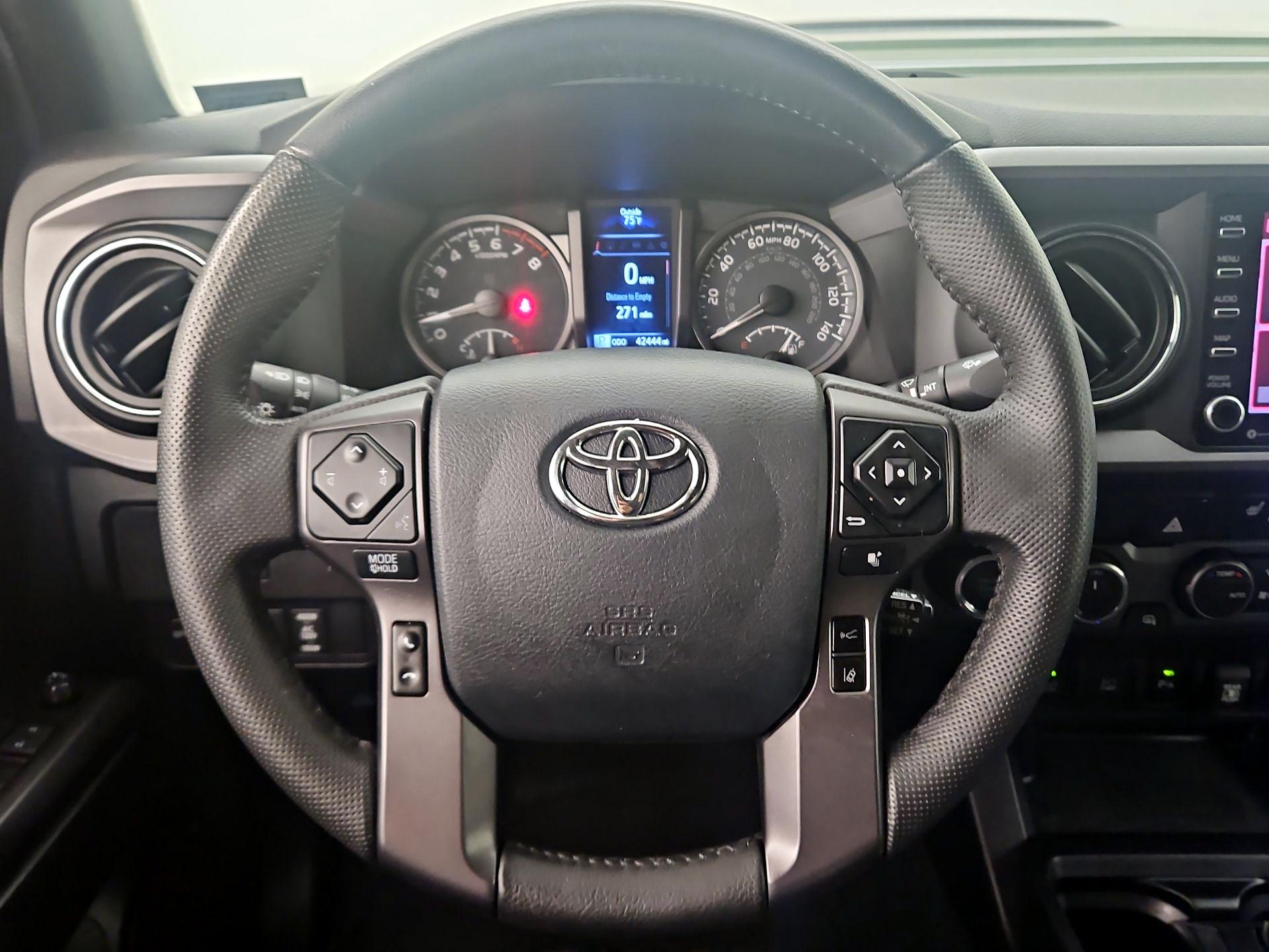 Thumbnail: 2020 Toyota Tacoma - 10