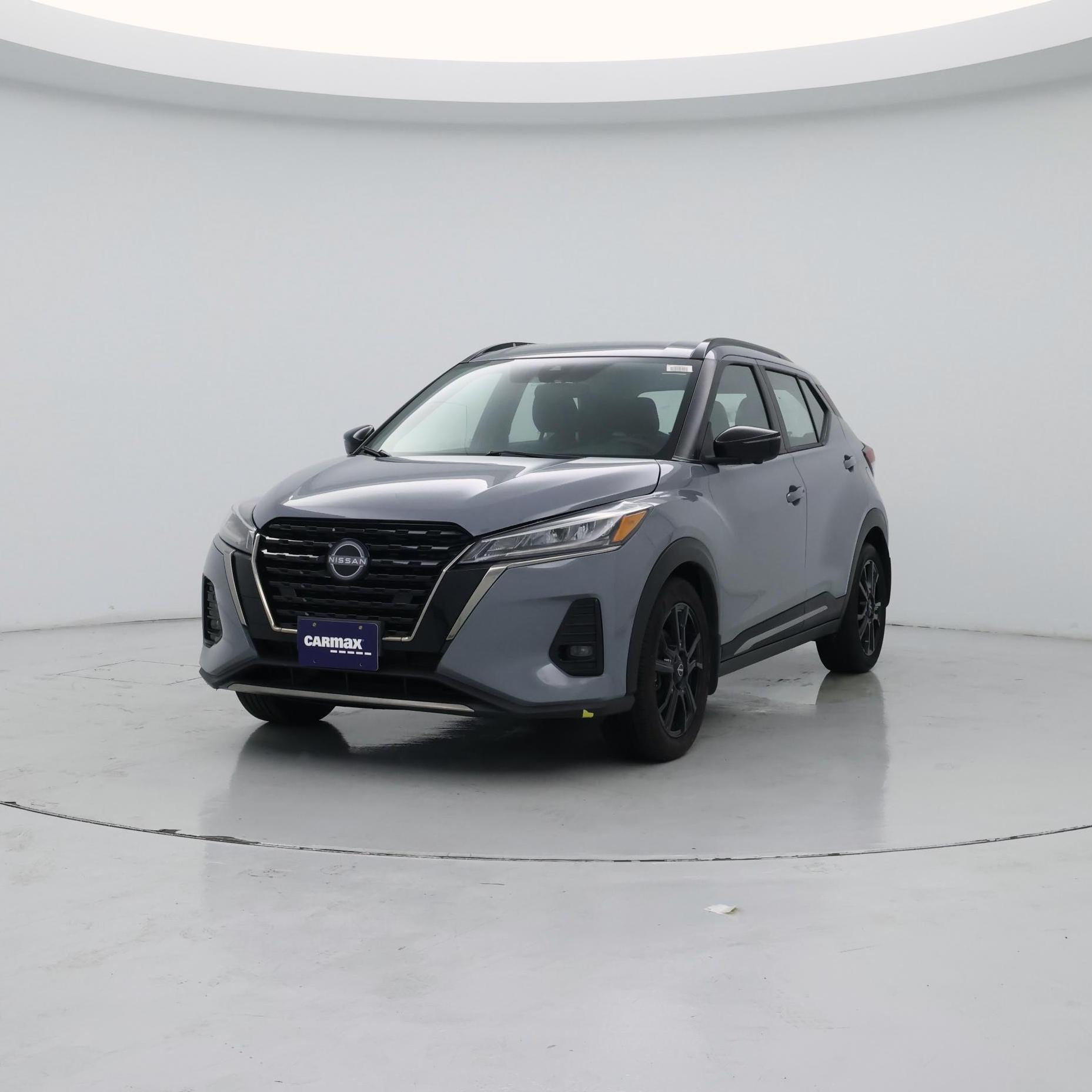 Thumbnail: 2023 Nissan Kicks - 4