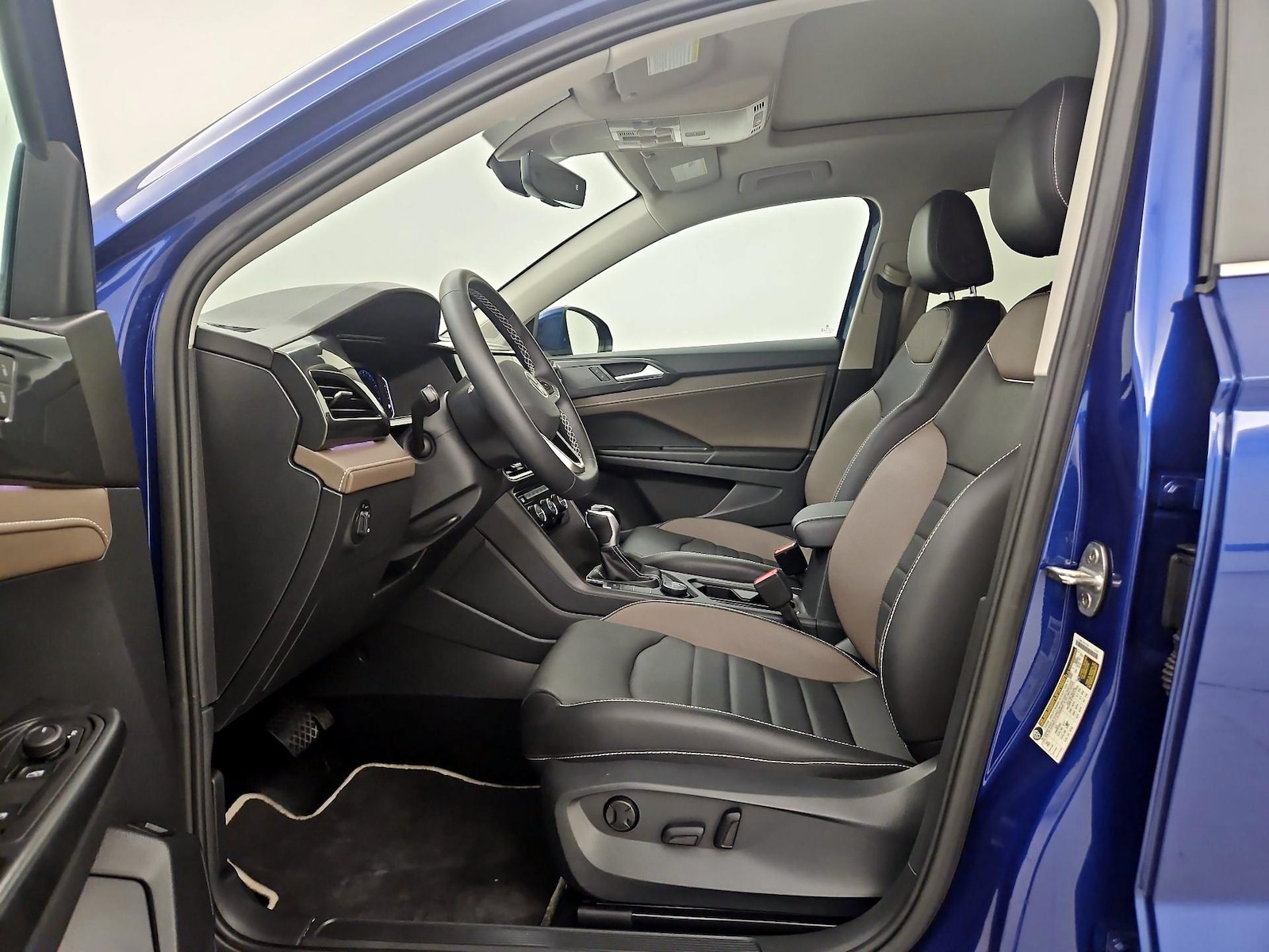 2023 Volkswagen Taos SEL - Photo 12