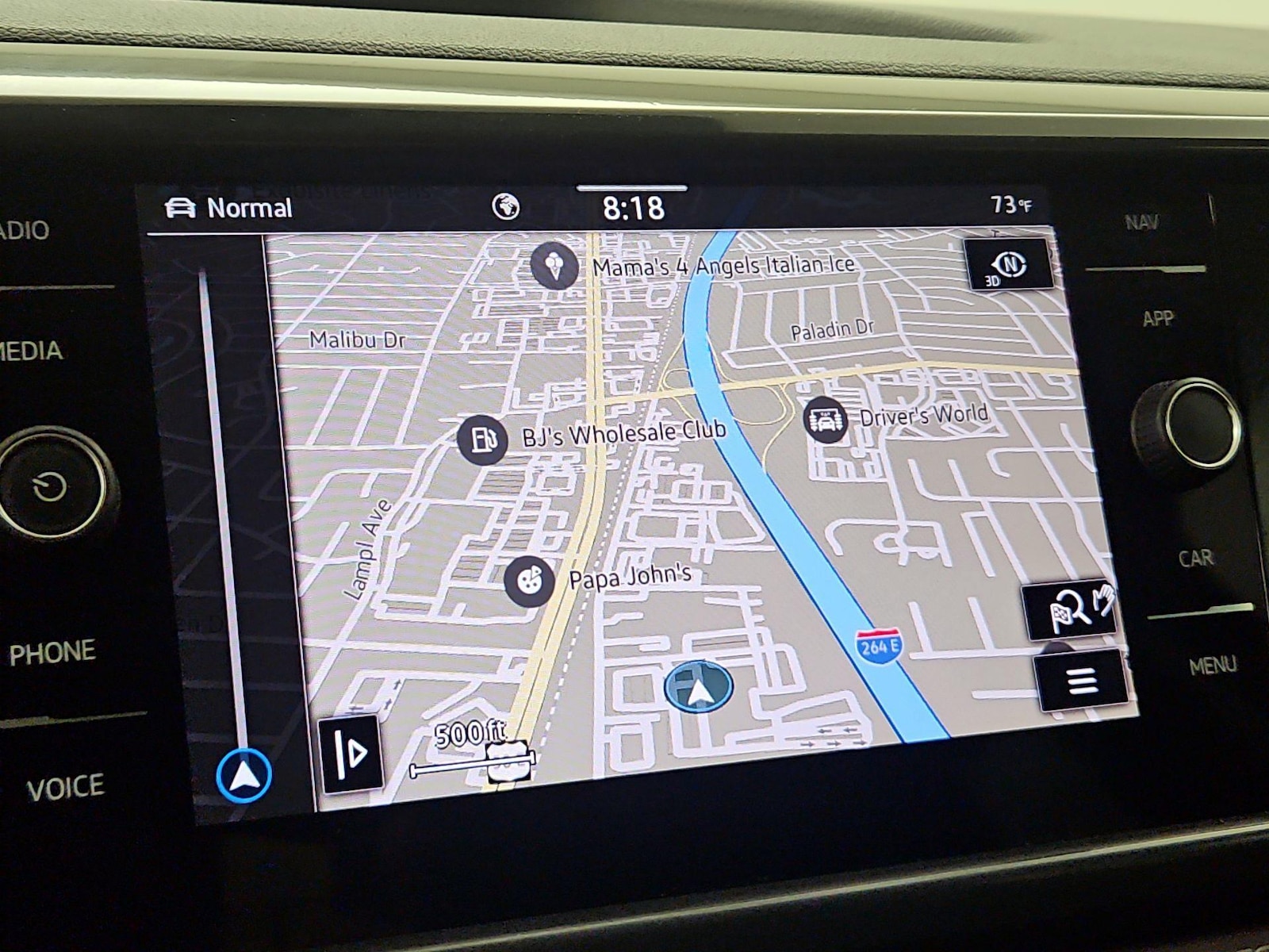 2023 Volkswagen Taos SEL - Photo 15