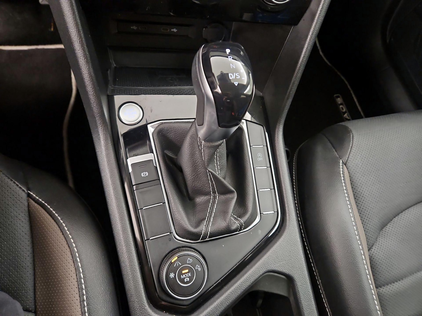 2023 Volkswagen Taos SEL - Photo 19