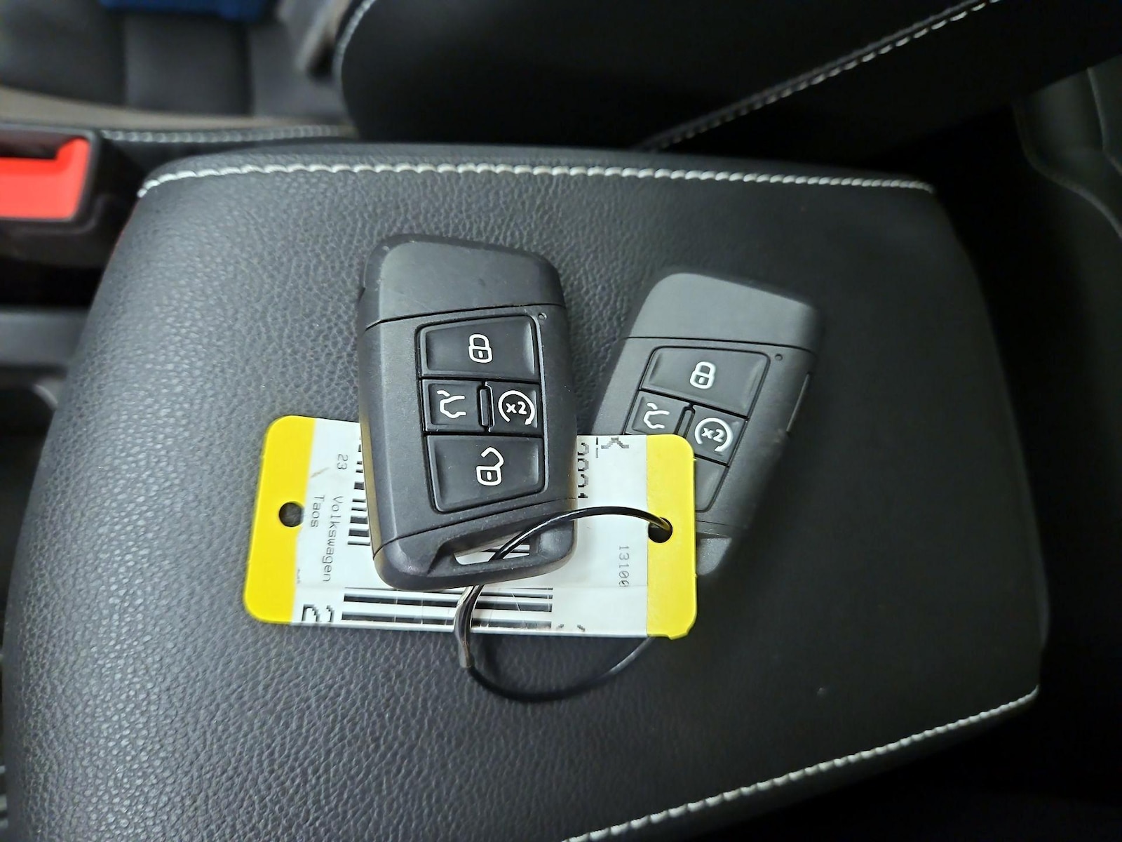2023 Volkswagen Taos SEL - Photo 25