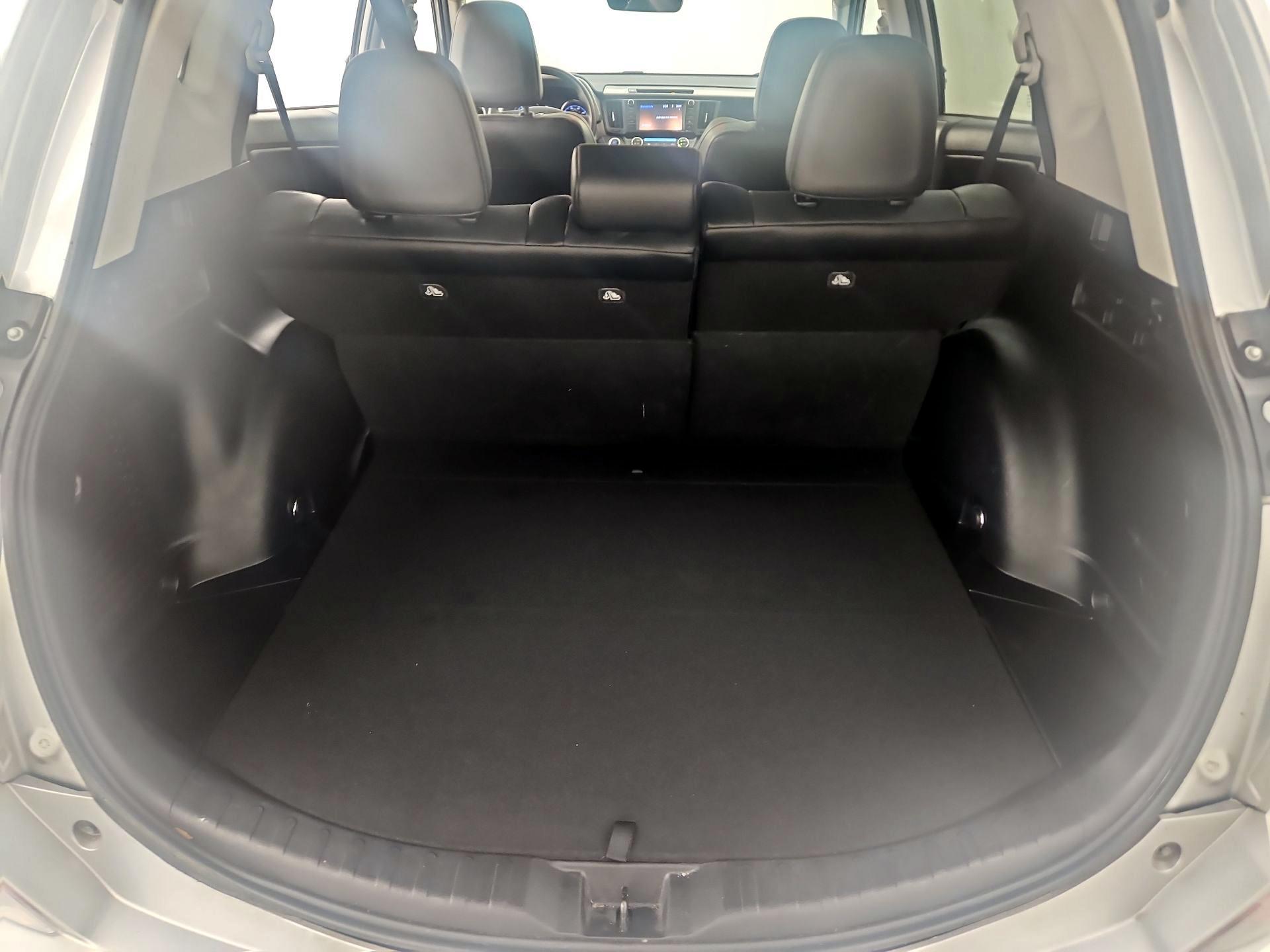 Thumbnail: 2017 Toyota RAV4 - 19