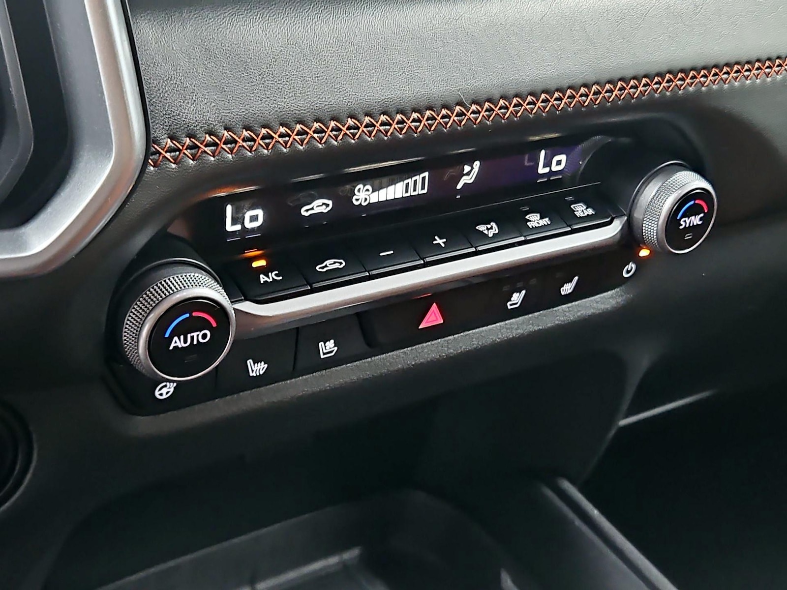 2025 Mazda CX-50 Premium - Photo 18