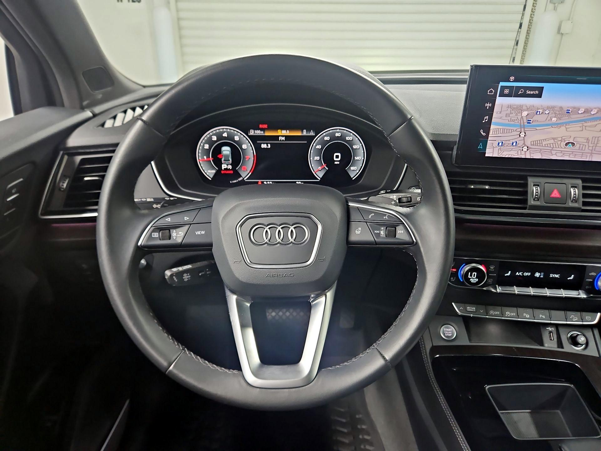 Thumbnail: 2023 Audi Q5 - 10
