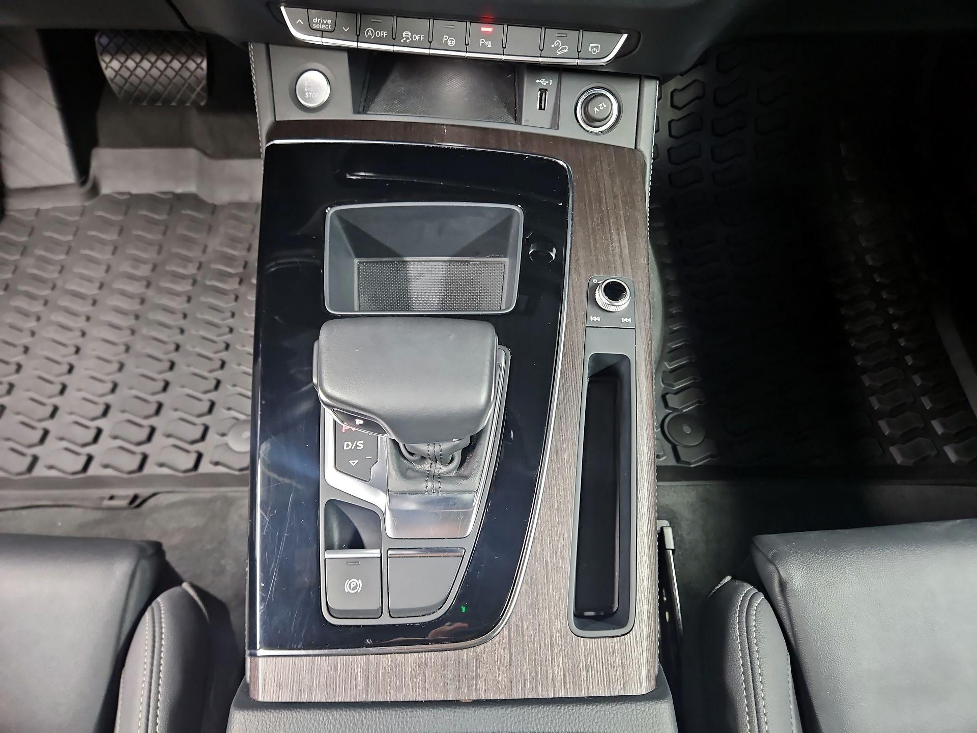 Thumbnail: 2023 Audi Q5 - 18