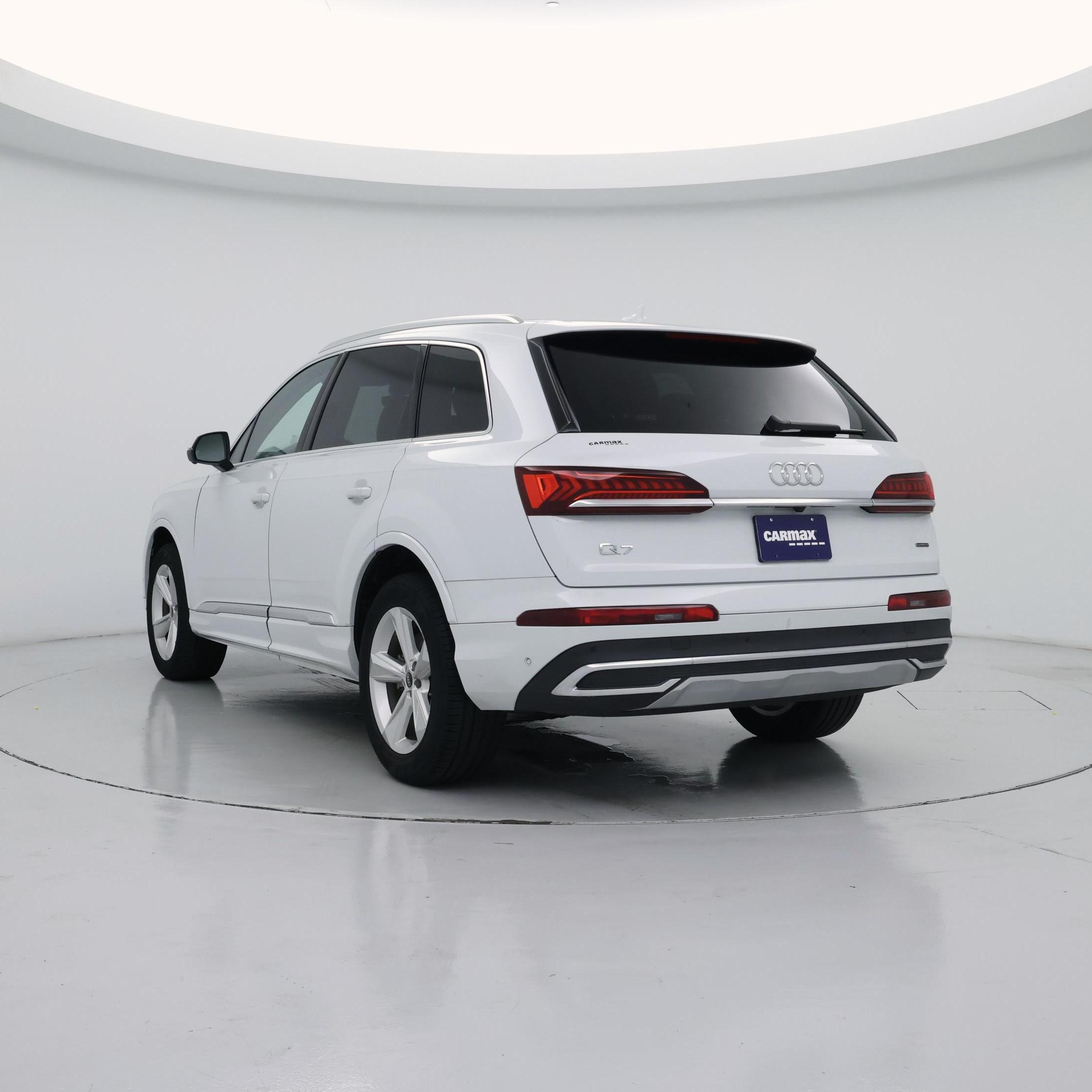 Thumbnail: 2023 Audi Q7 - 2