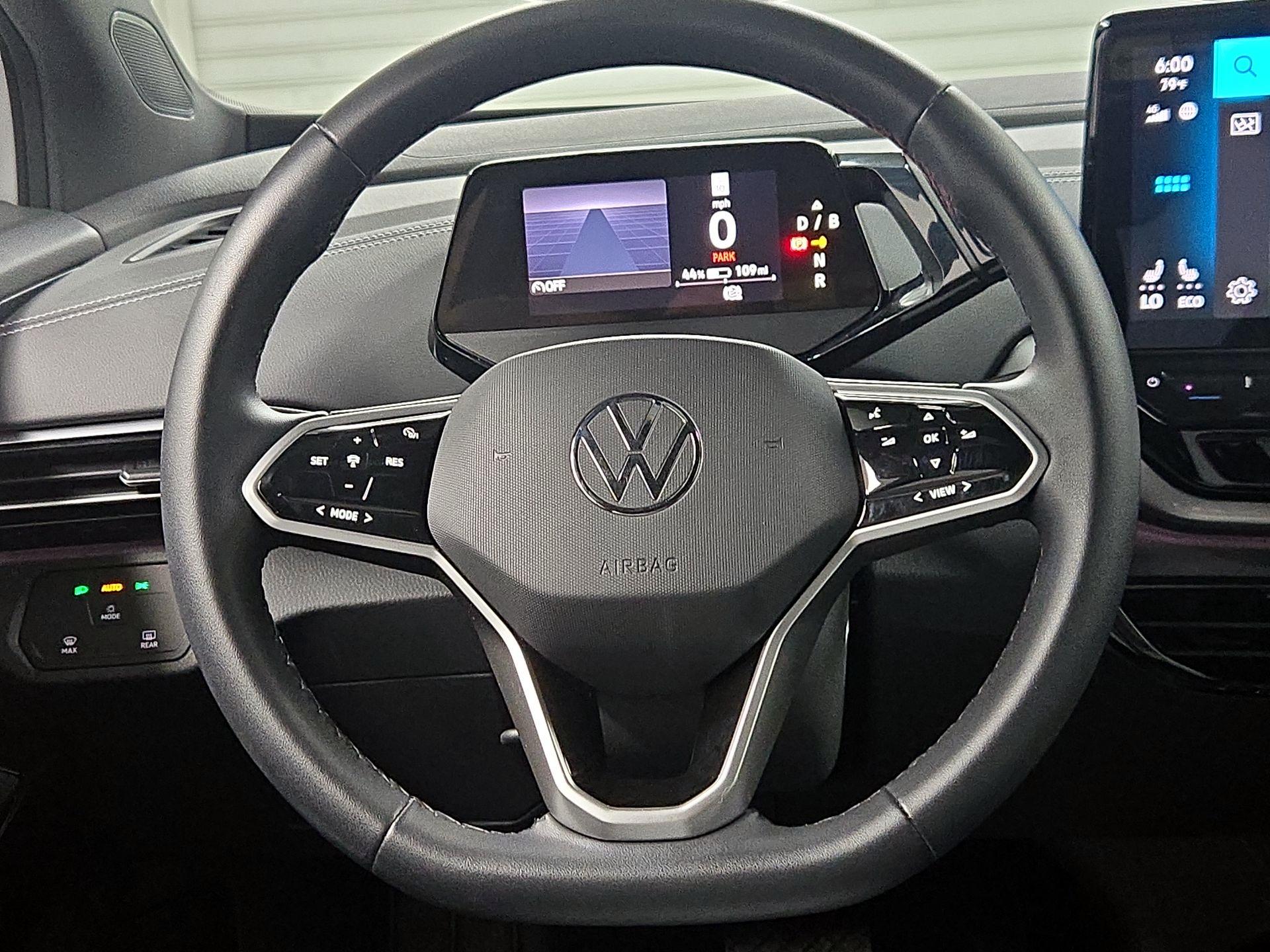Thumbnail: 2023 Volkswagen ID.4 - 10